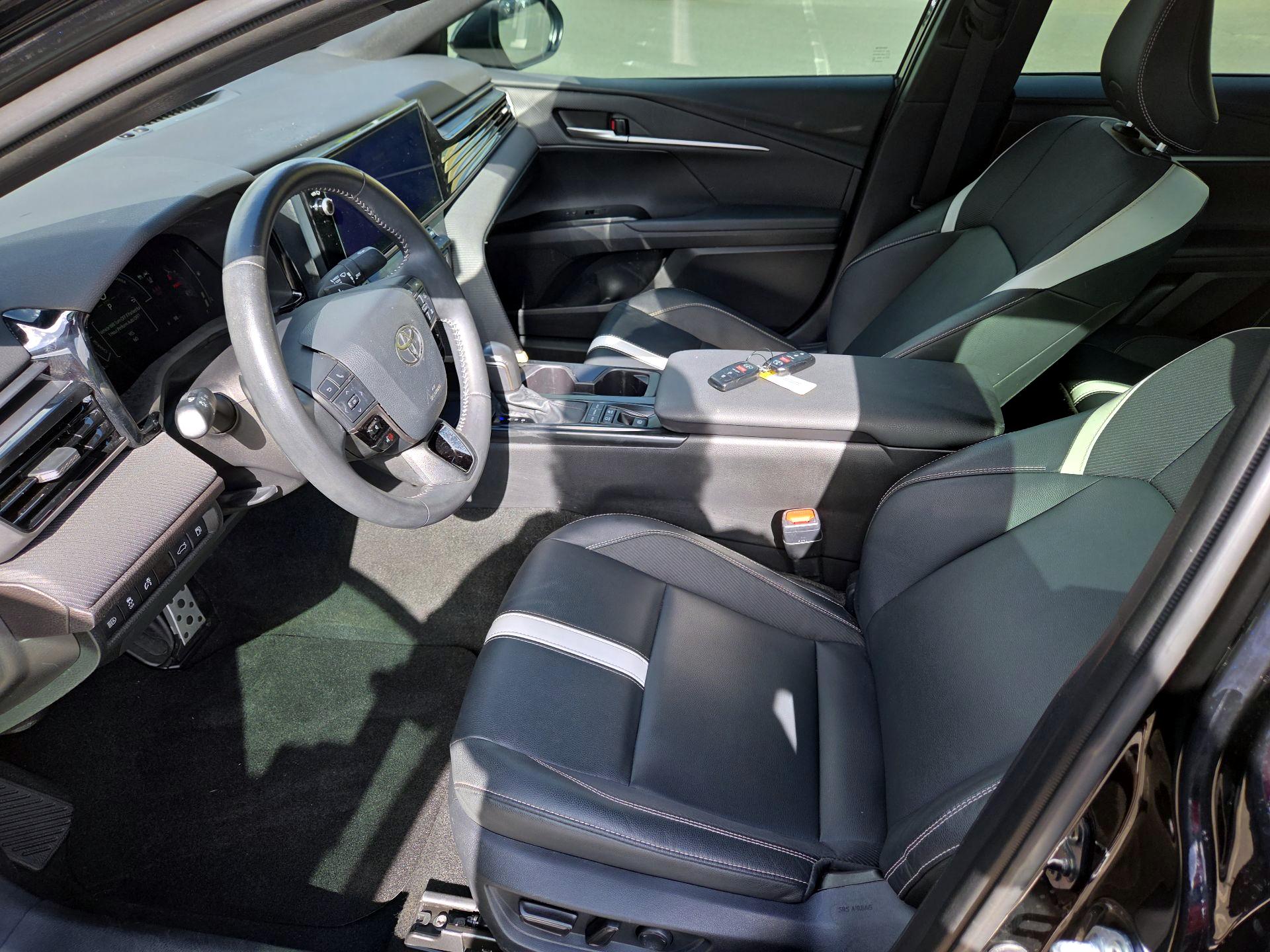 Thumbnail: 2025 Toyota Camry - 11