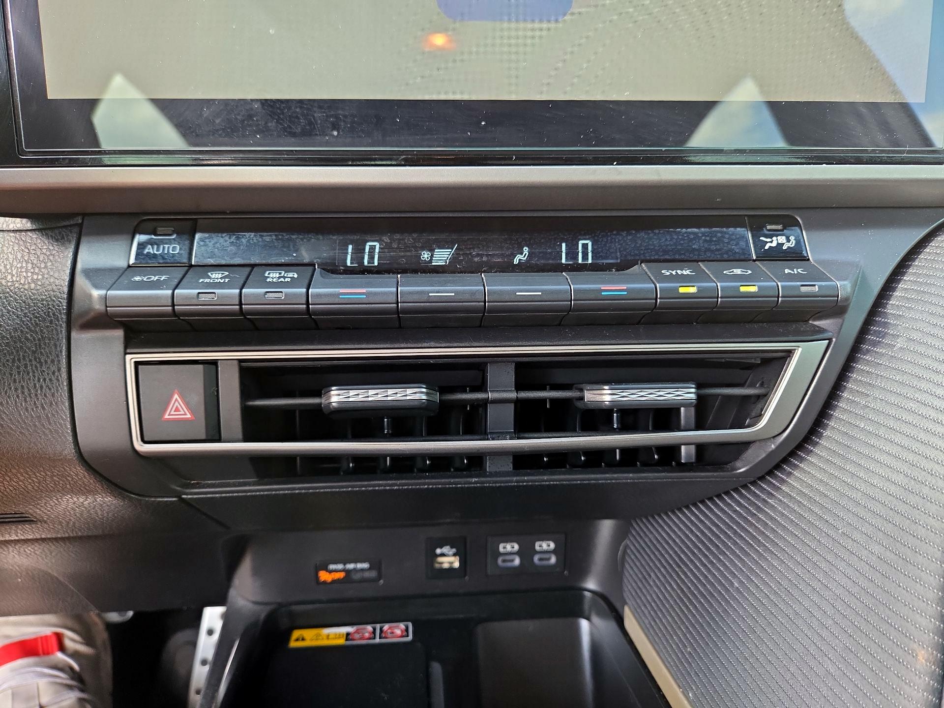 Thumbnail: 2025 Toyota Camry - 16