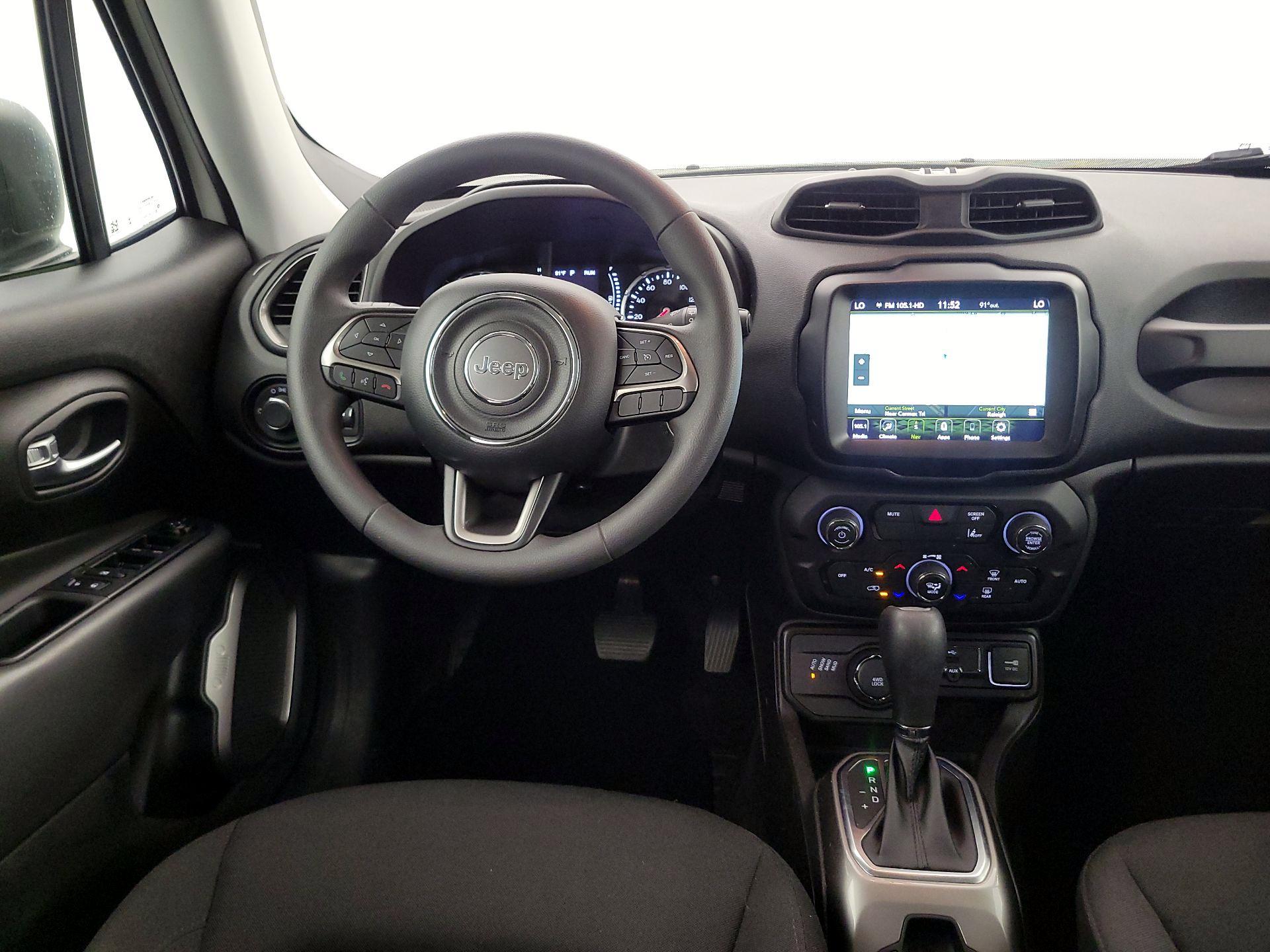 Thumbnail: 2022 Jeep Renegade - 10