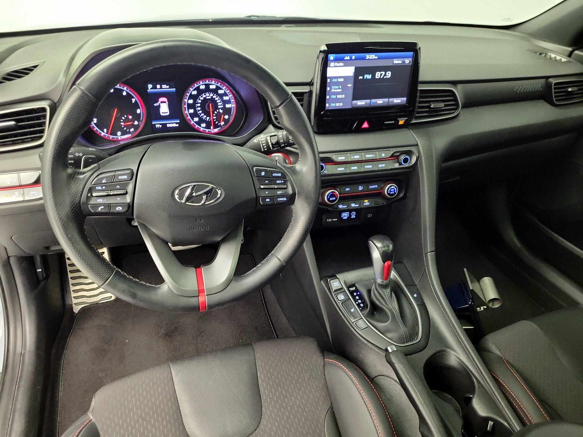 Thumbnail: 2019 Hyundai Veloster - 9