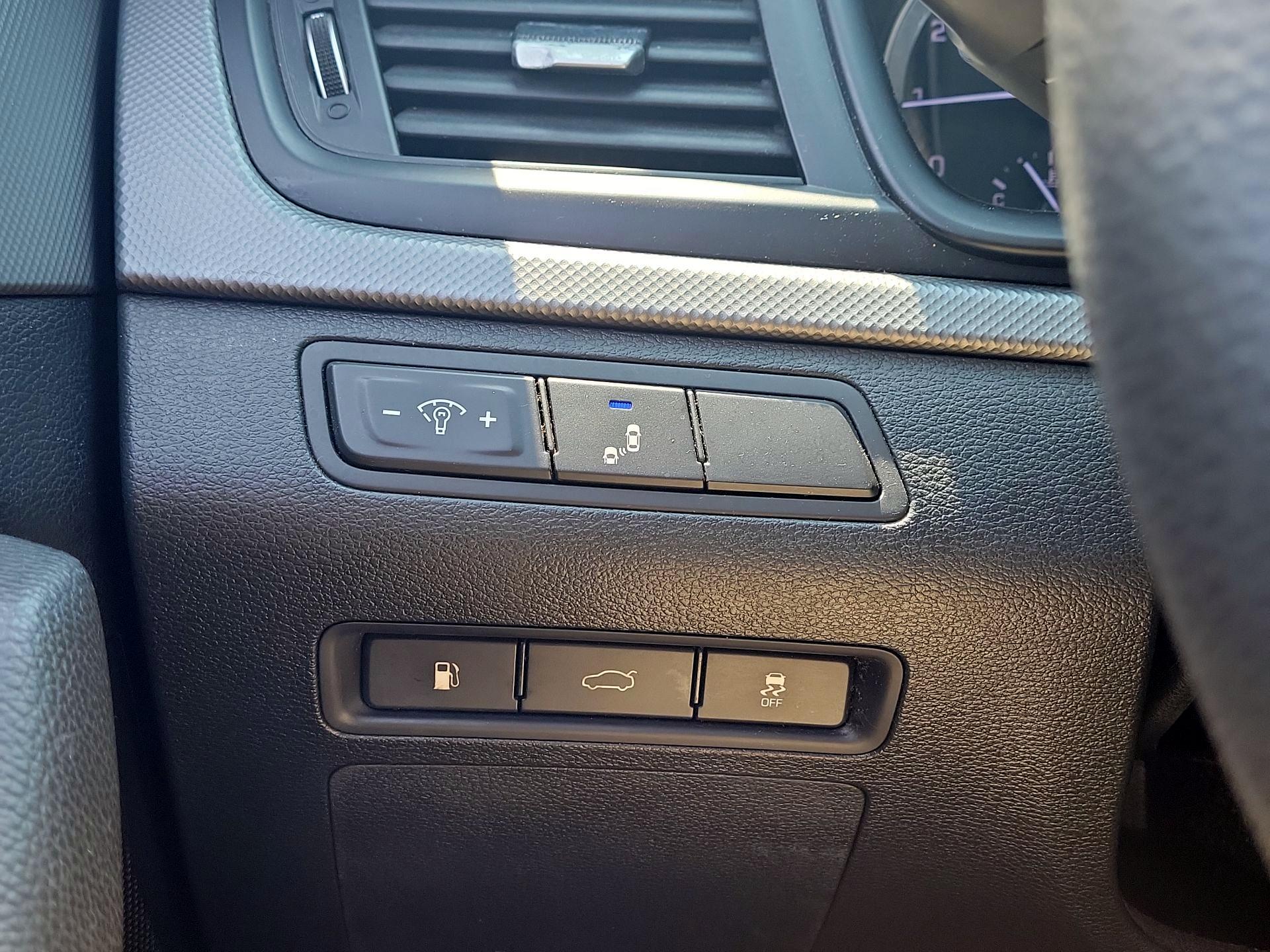 Thumbnail: 2019 Hyundai Sonata - 13