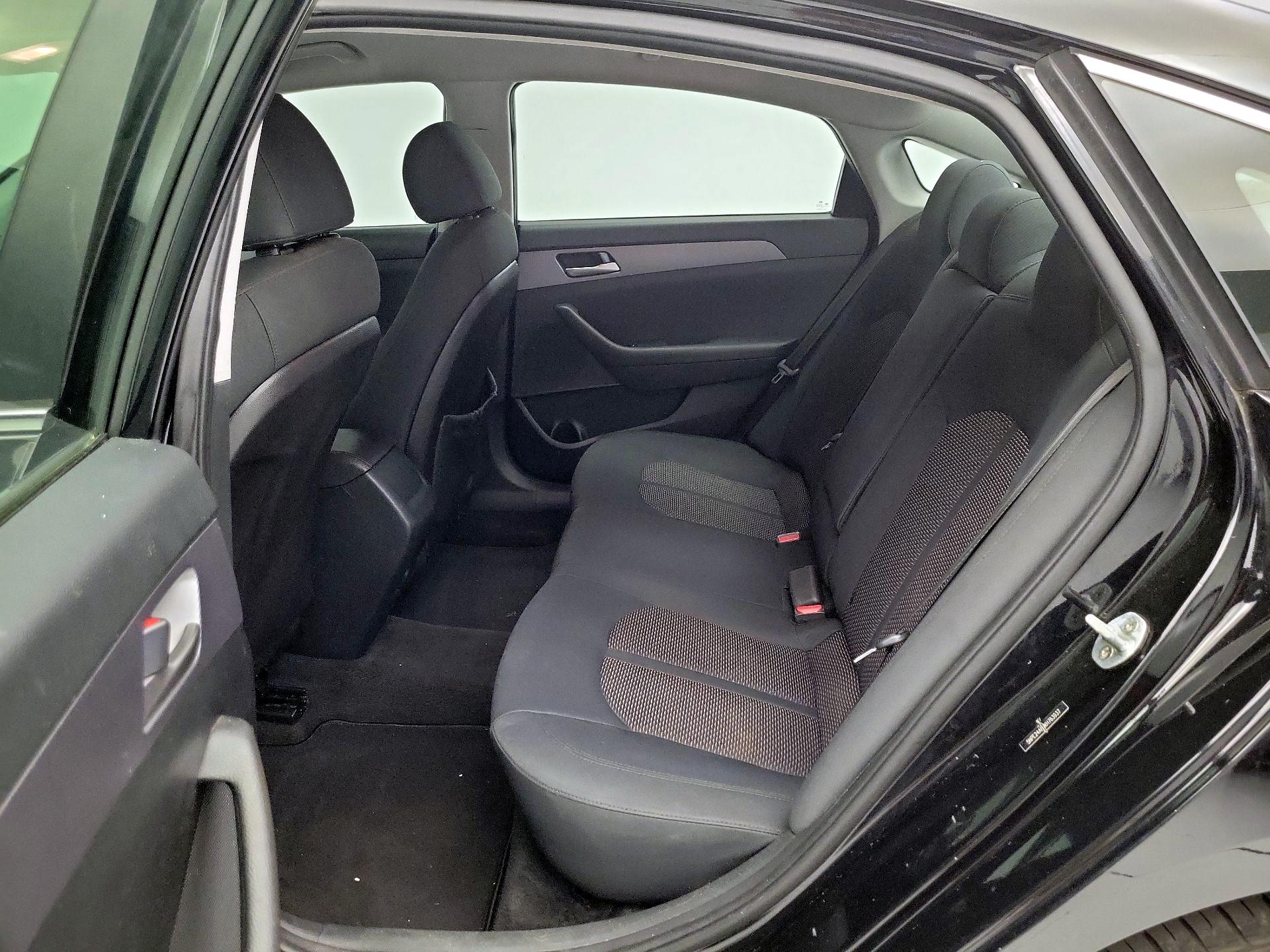 Thumbnail: 2019 Hyundai Sonata - 19
