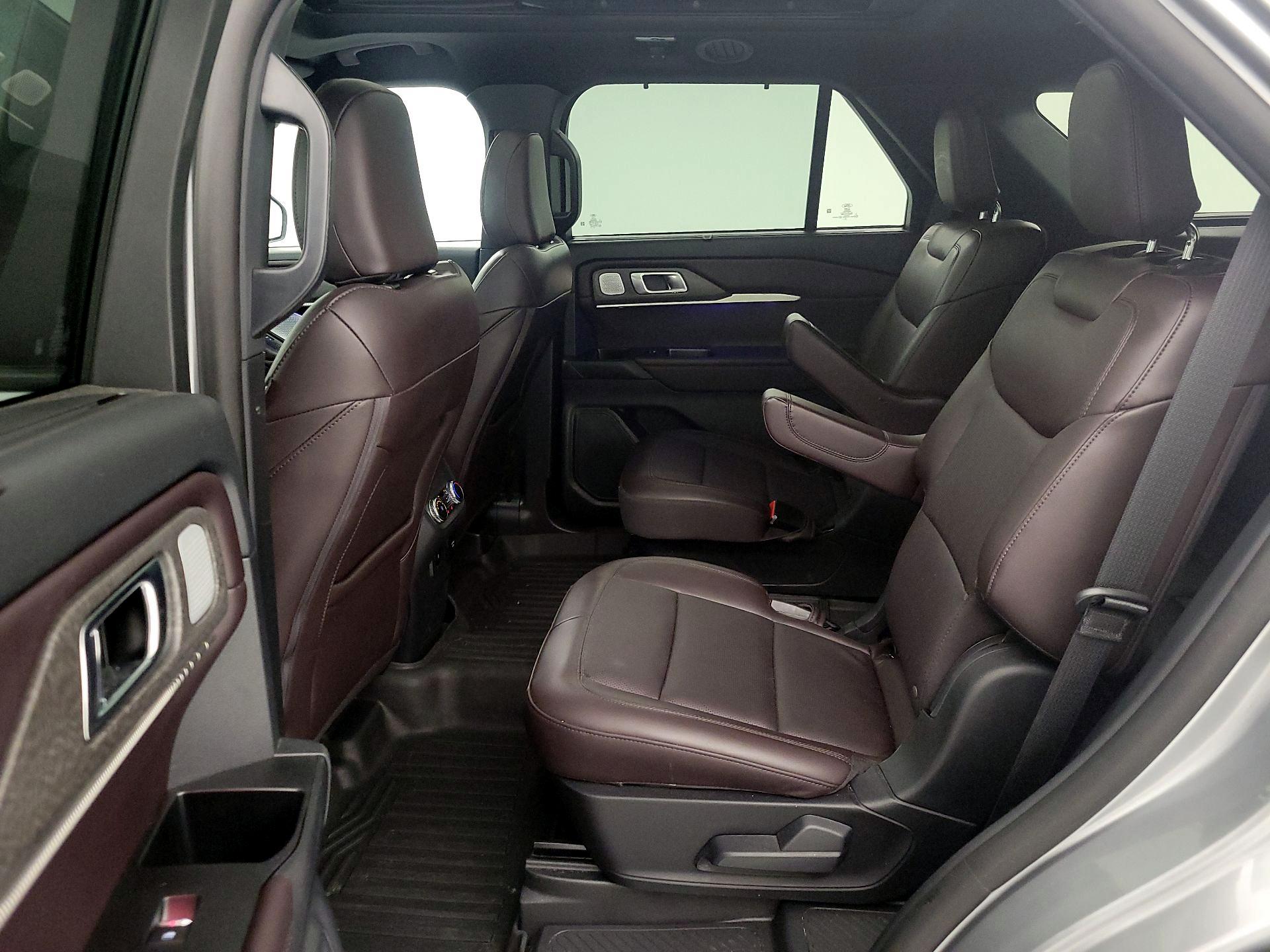 Thumbnail: 2025 Ford Explorer - 20