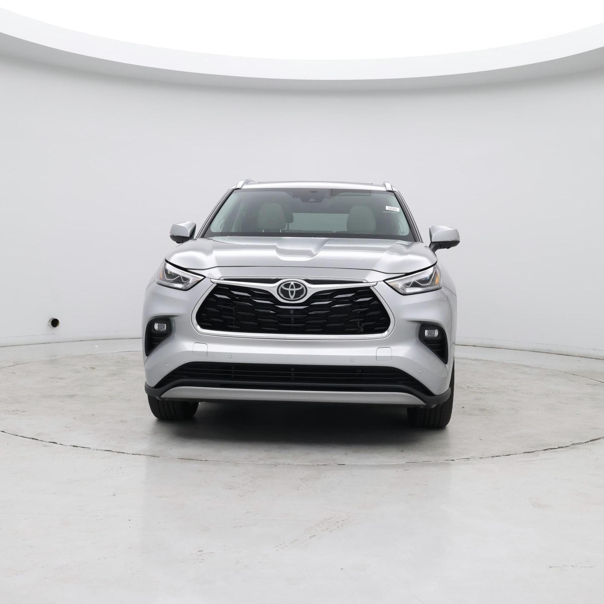 Thumbnail: 2023 Toyota Highlander - 4