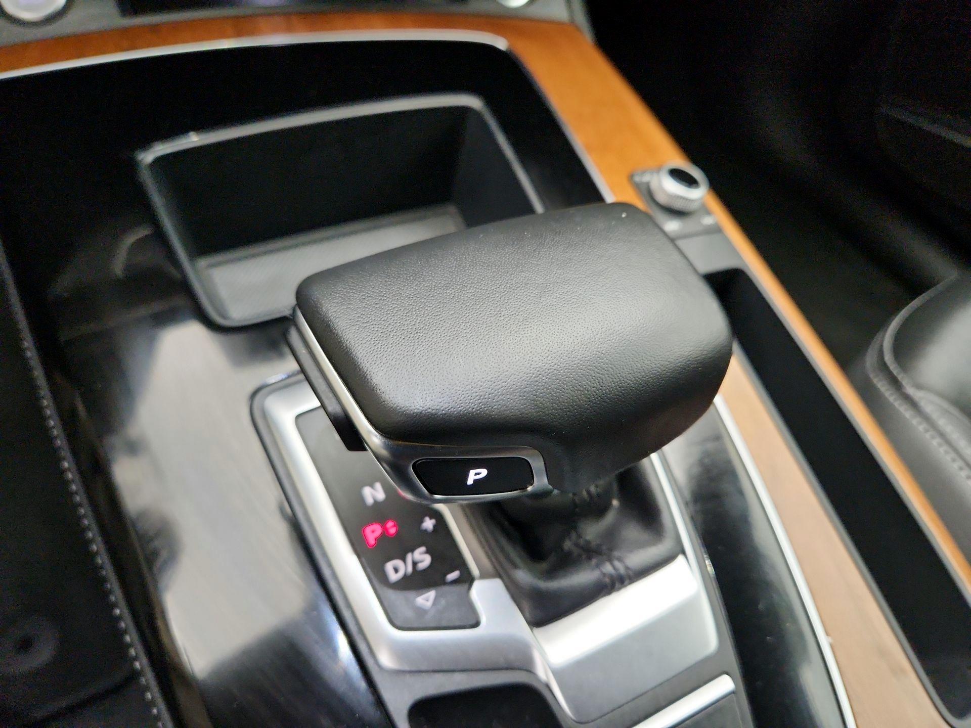 Thumbnail: 2023 Audi Q5 - 17