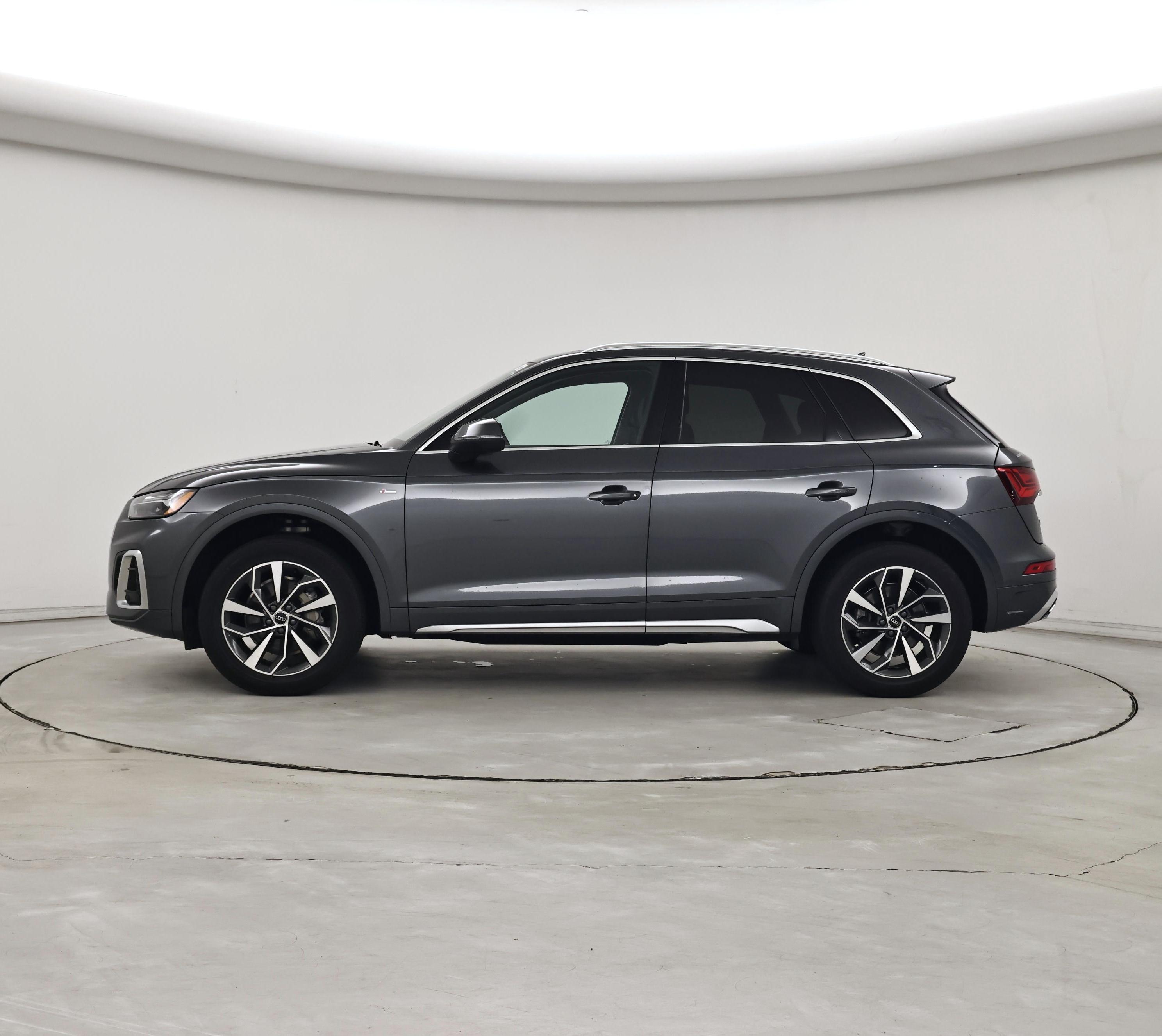 Thumbnail: 2023 Audi Q5 - 3