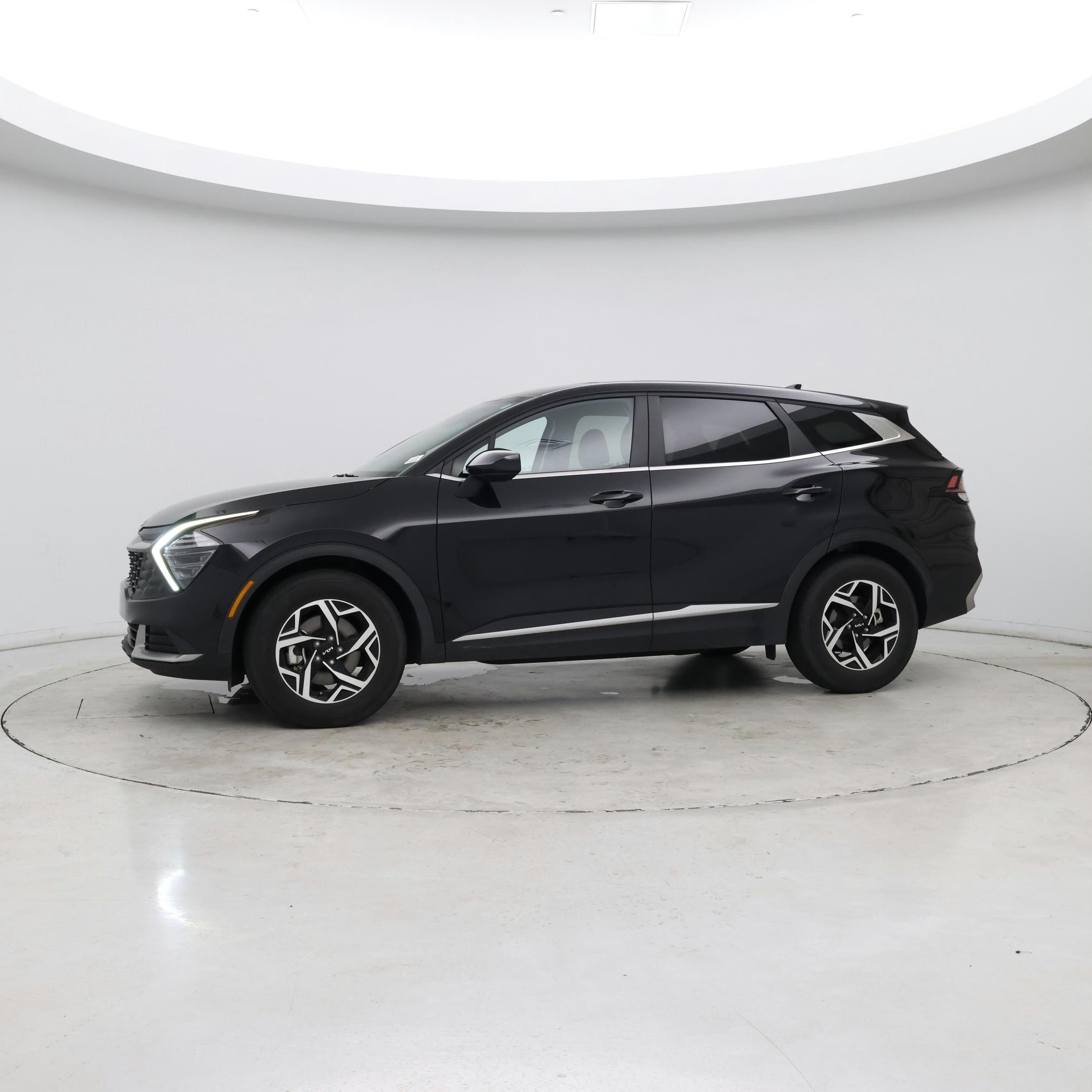 Thumbnail: 2025 Kia Sportage - 4
