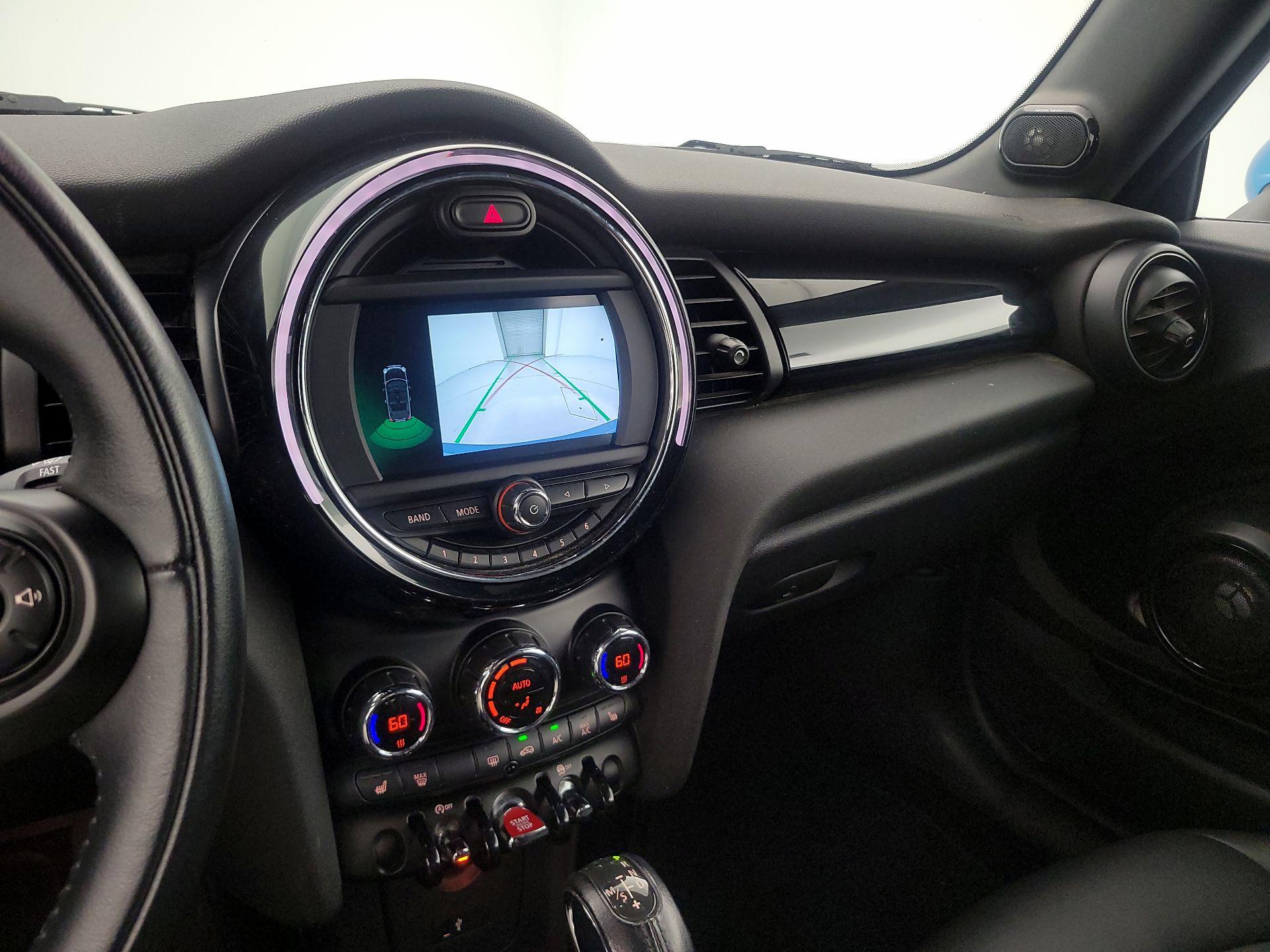 Thumbnail: 2019 MINI Cooper - 14