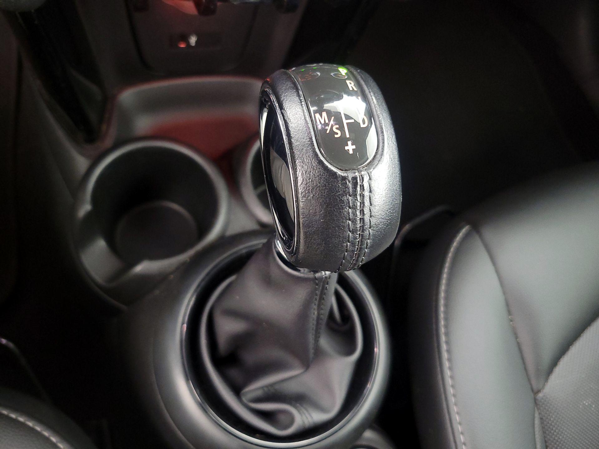 Thumbnail: 2019 MINI Cooper - 17