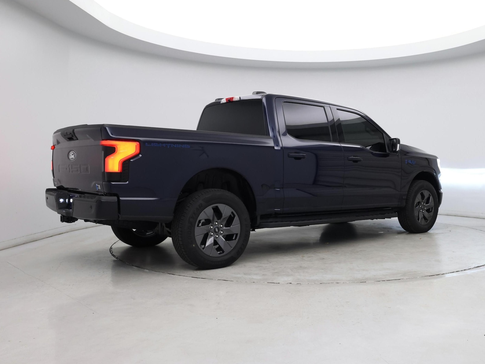 2025 Ford F-150 Lightning Flash - Photo 7