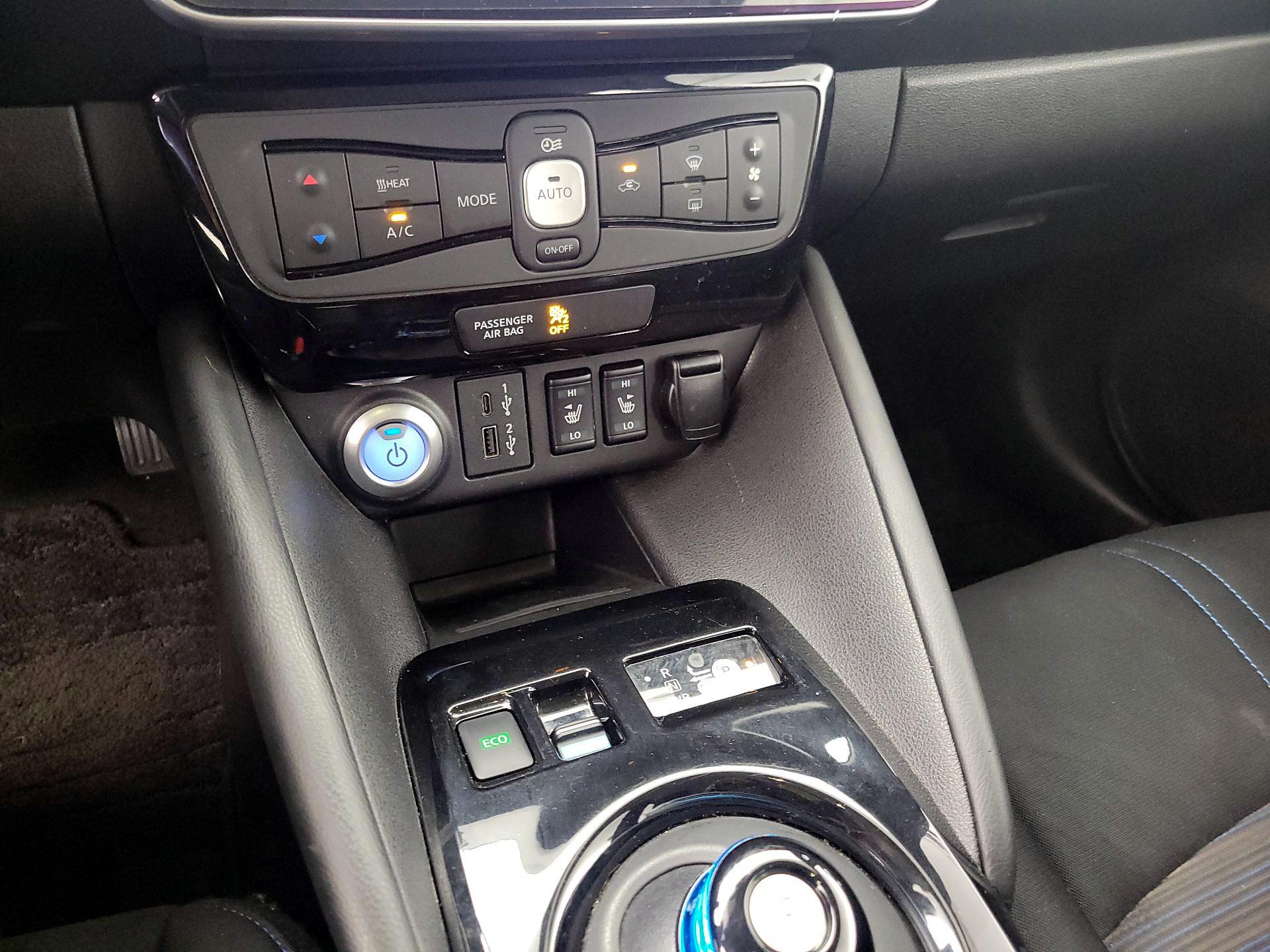 Thumbnail: 2021 Nissan Leaf - 17