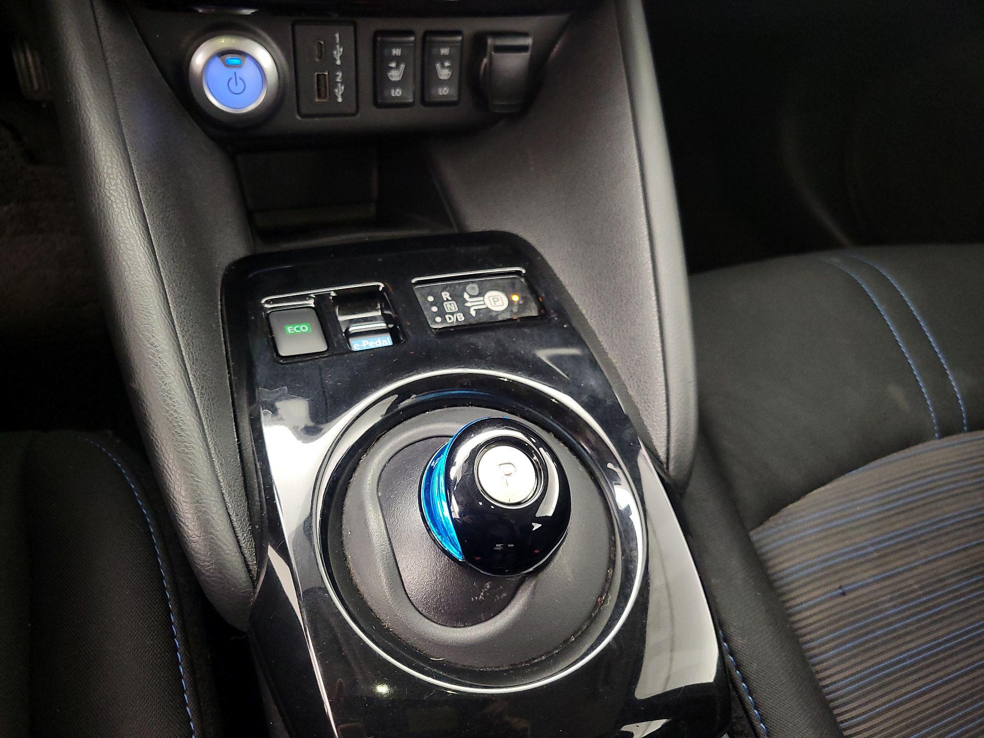 Thumbnail: 2021 Nissan Leaf - 18