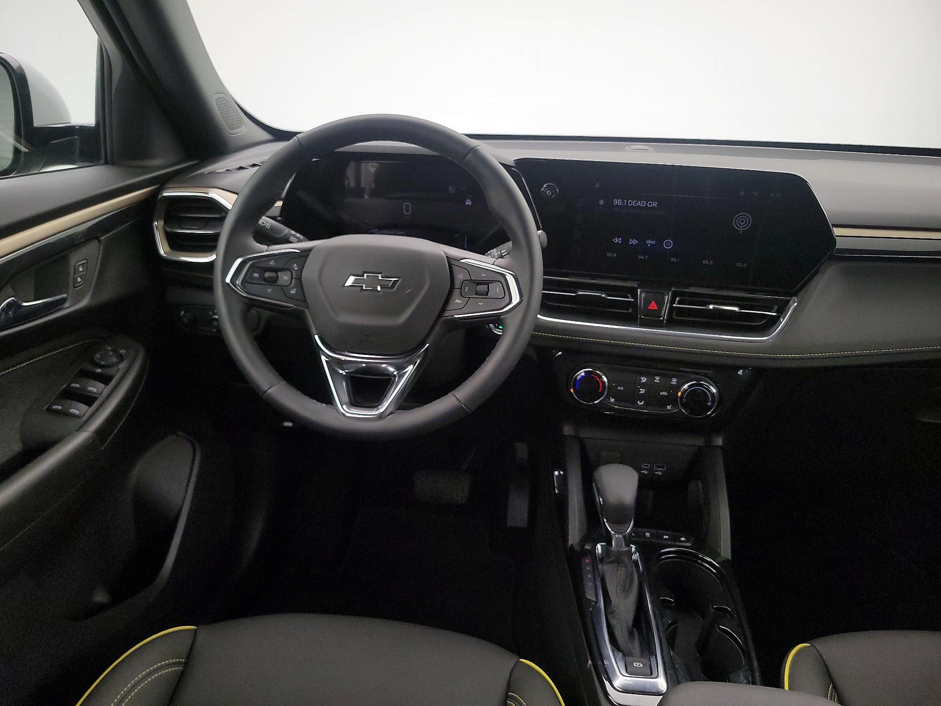 Thumbnail: 2026 Chevrolet TrailBlazer - 10