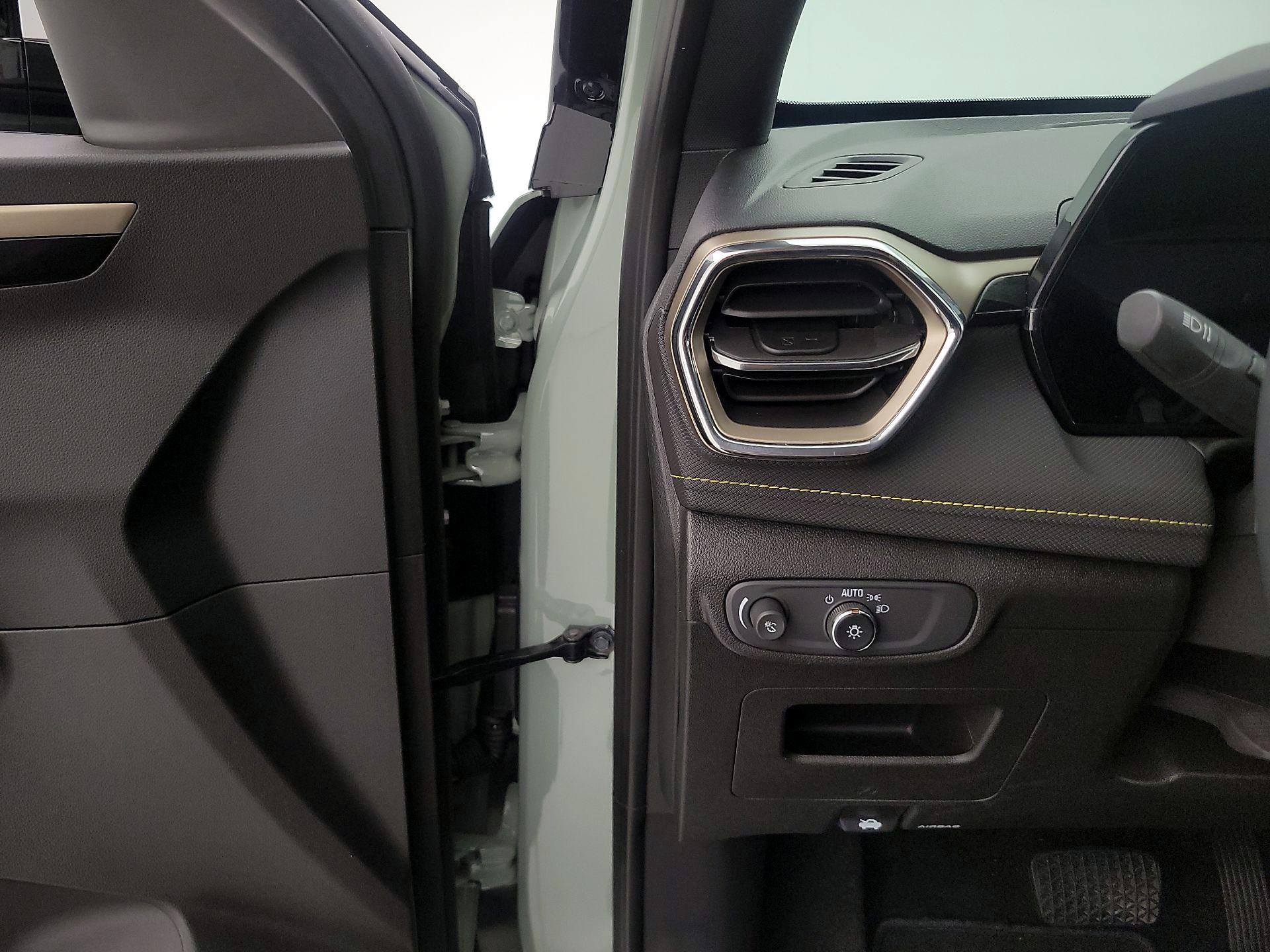 Thumbnail: 2026 Chevrolet TrailBlazer - 13