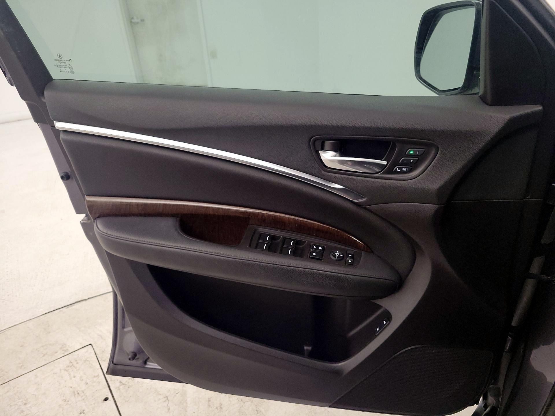 Thumbnail: 2020 Acura MDX - 10