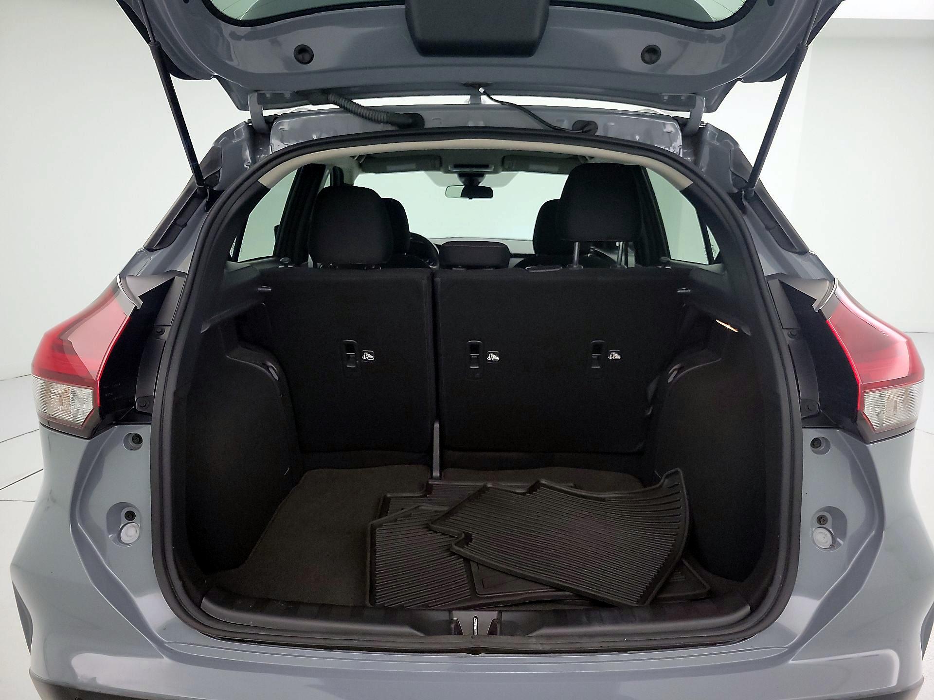 Thumbnail: 2023 Nissan Kicks - 20
