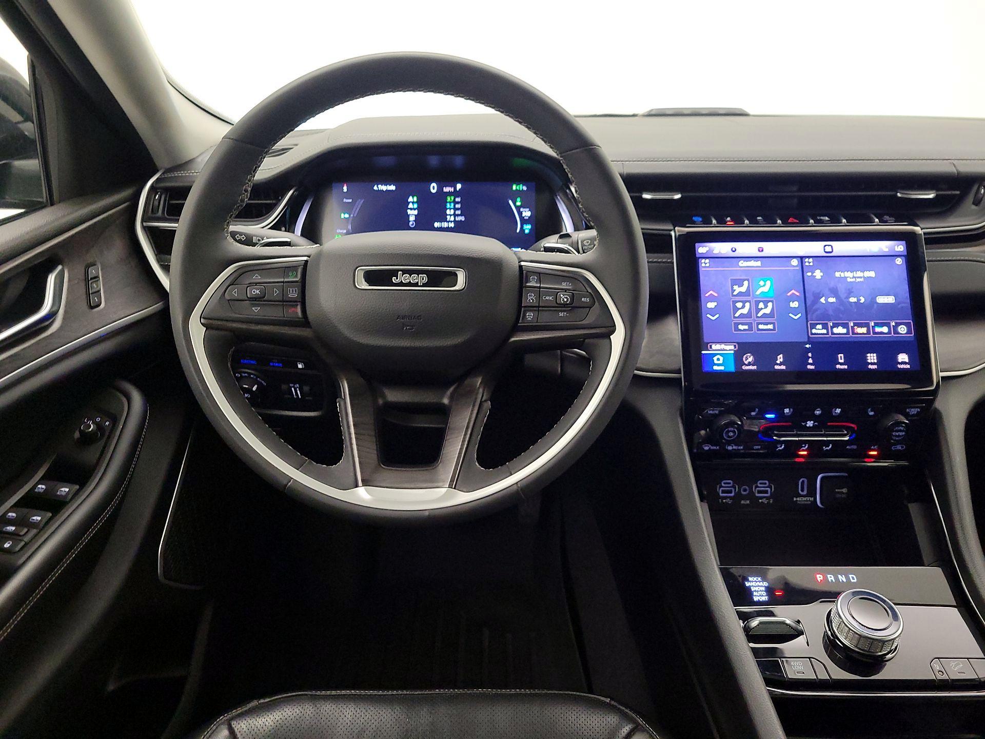Thumbnail: 2022 Jeep Grand Cherokee - 10