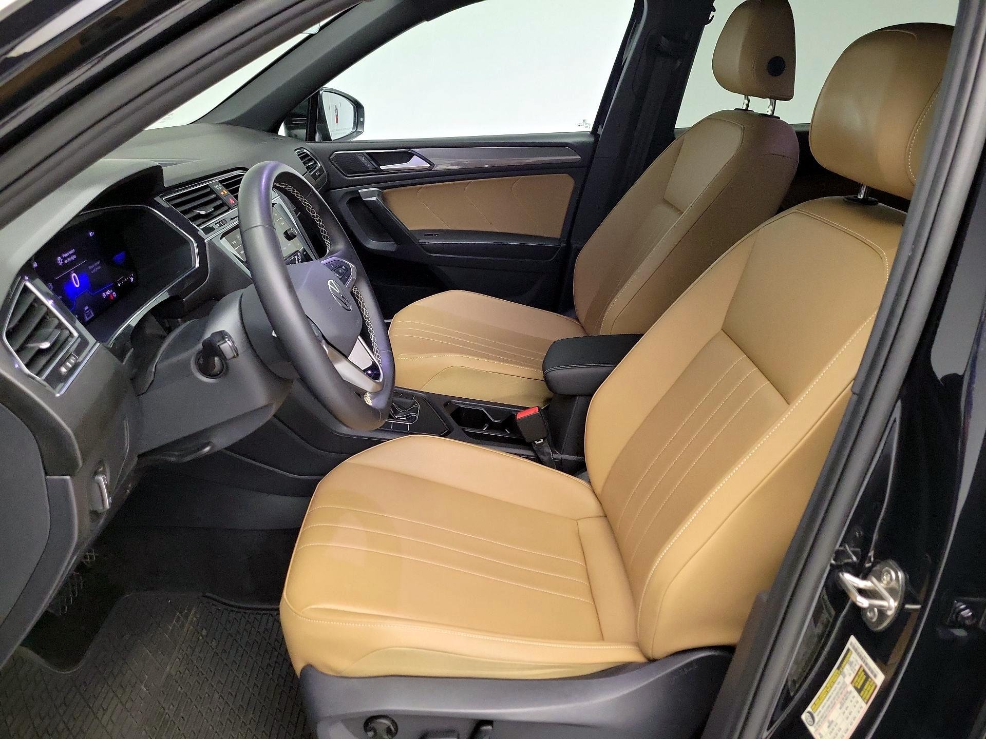 Thumbnail: 2024 Volkswagen Tiguan - 11