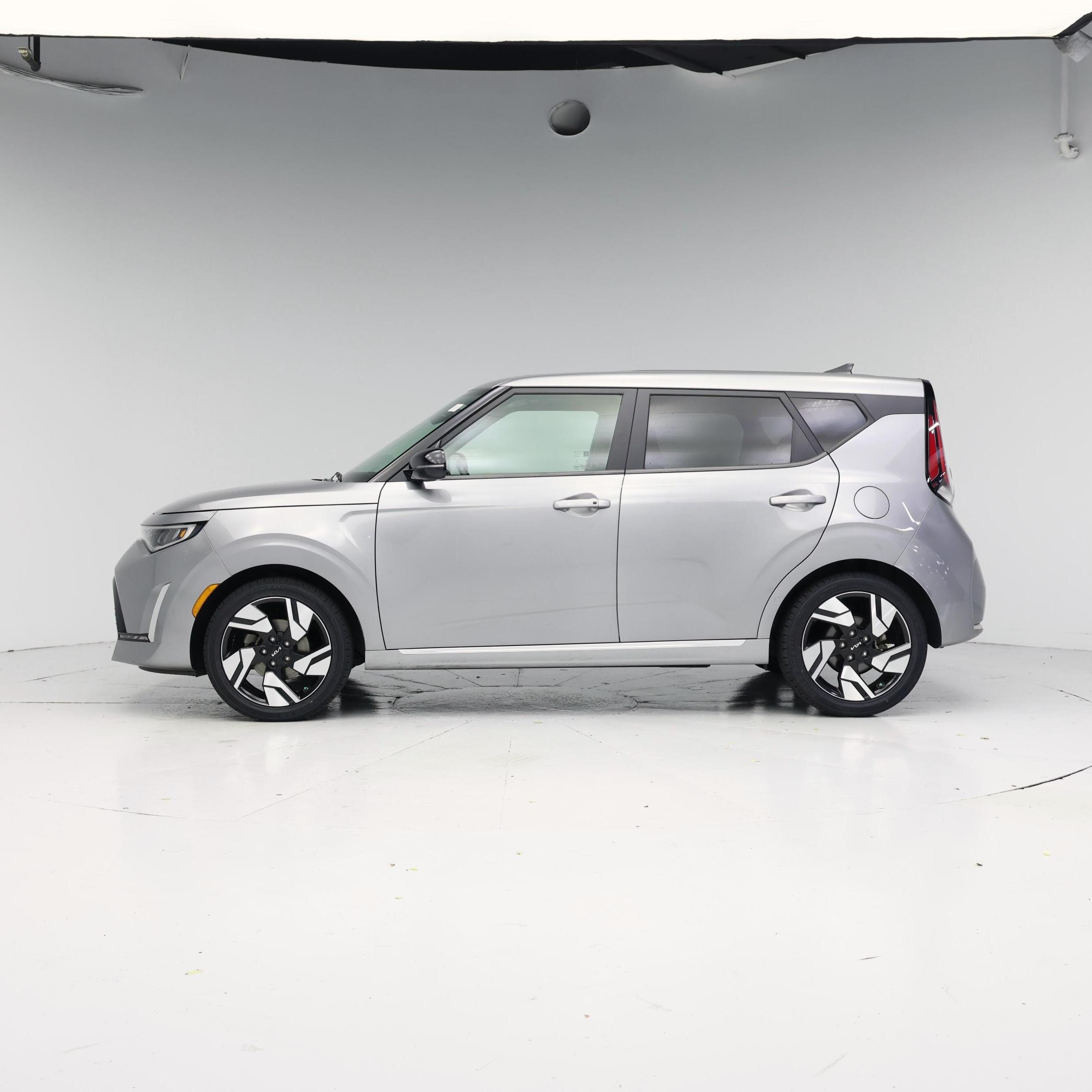 Thumbnail: 2023 Kia Soul - 3