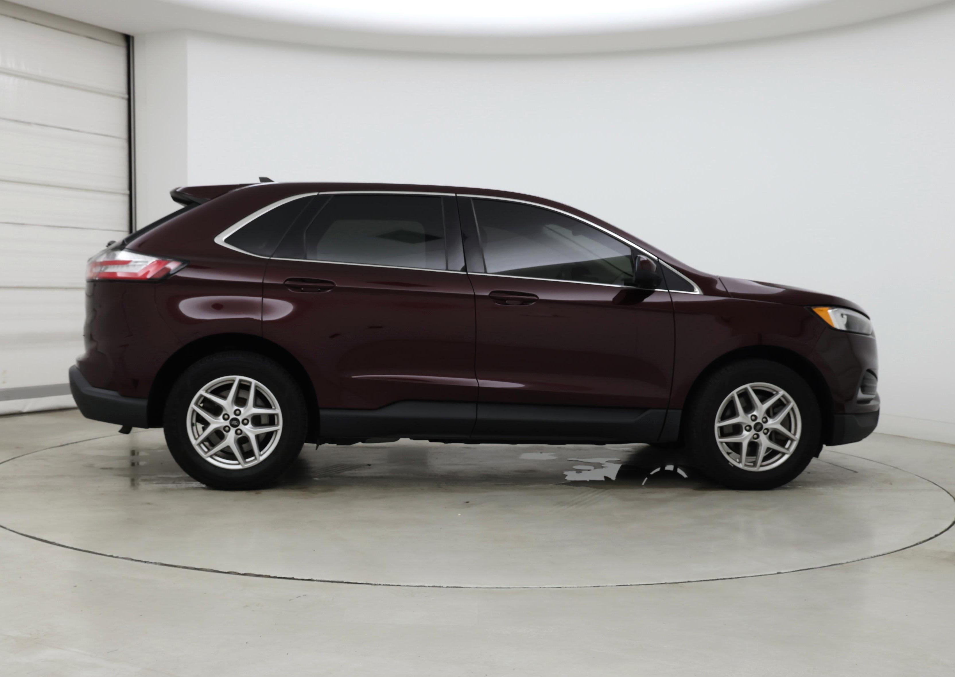 Thumbnail: 2023 Ford Edge - 7