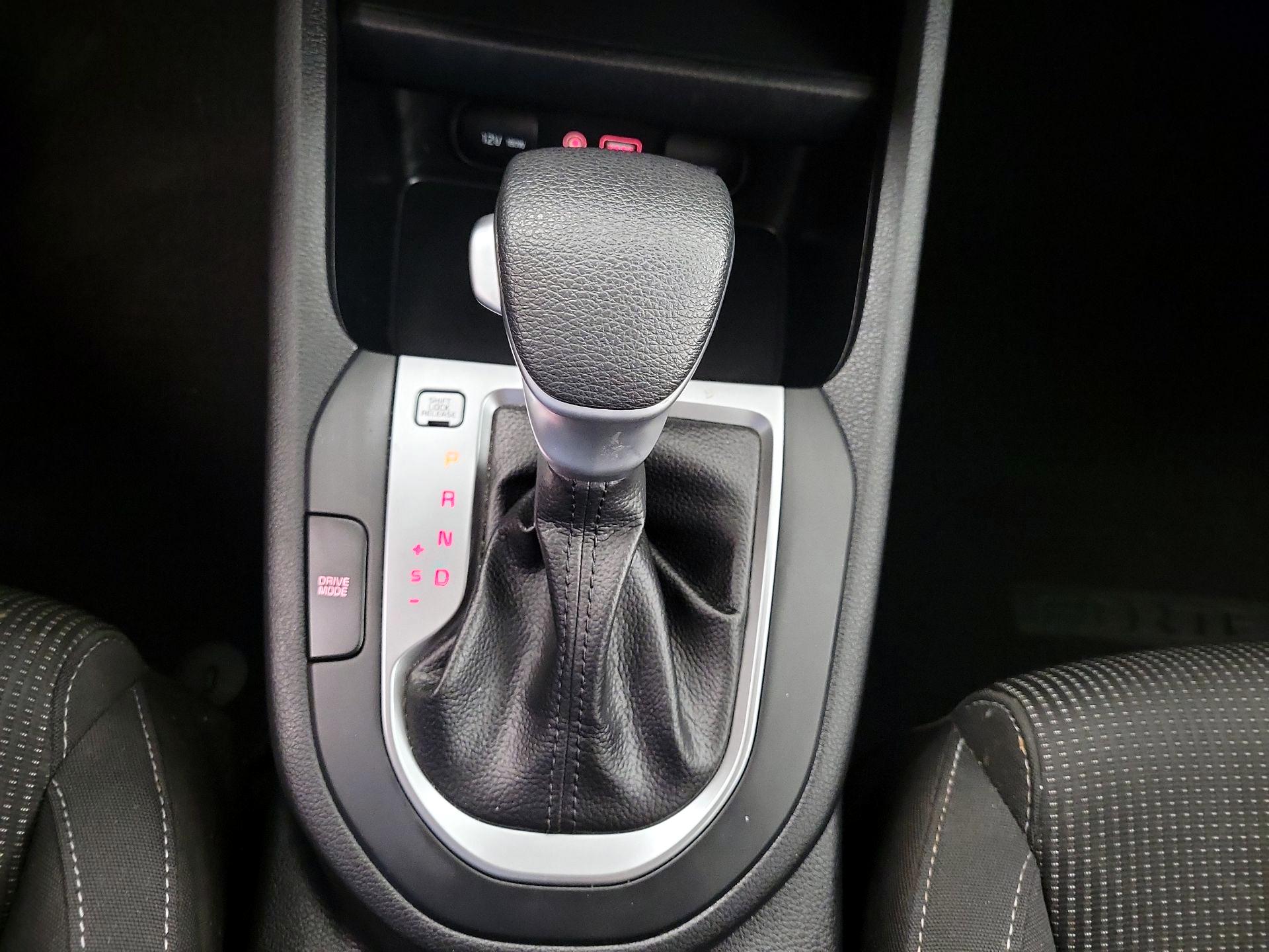 Thumbnail: 2021 Kia Forte - 17