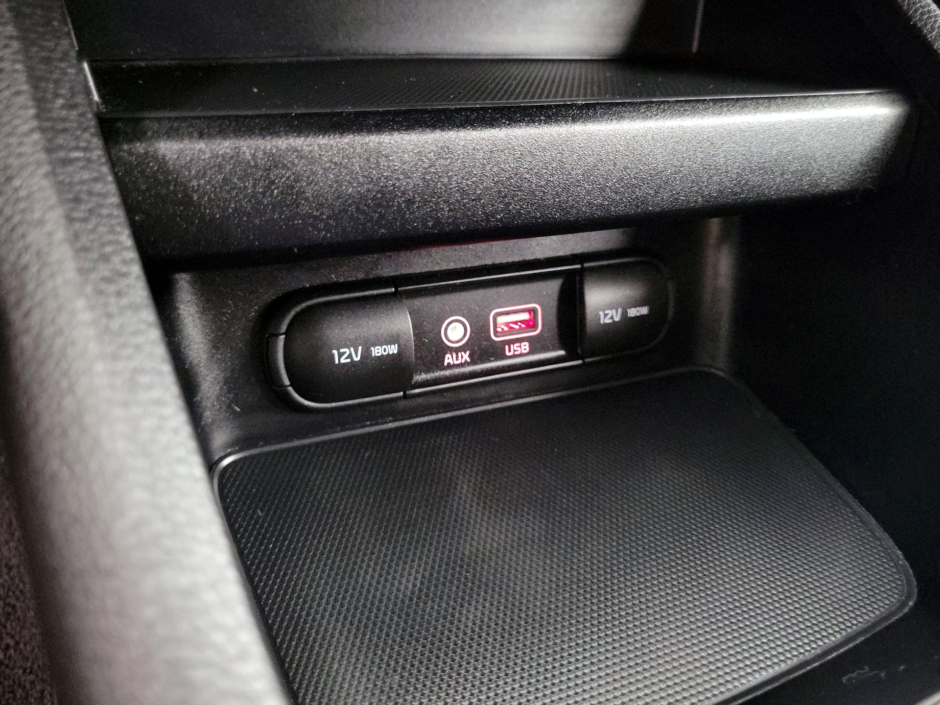 Thumbnail: 2021 Kia Forte - 18