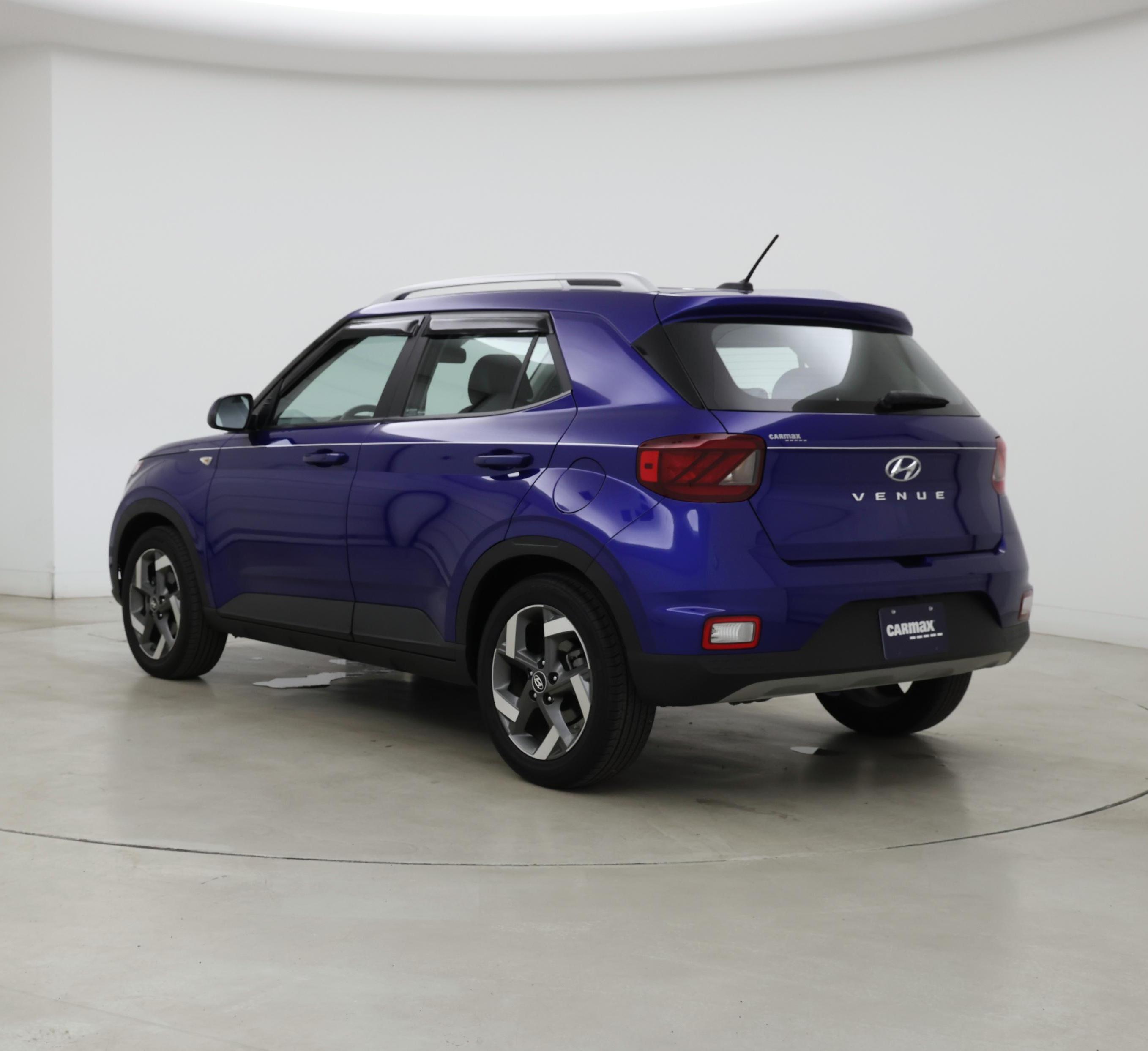 Thumbnail: 2025 Hyundai Venue - 2