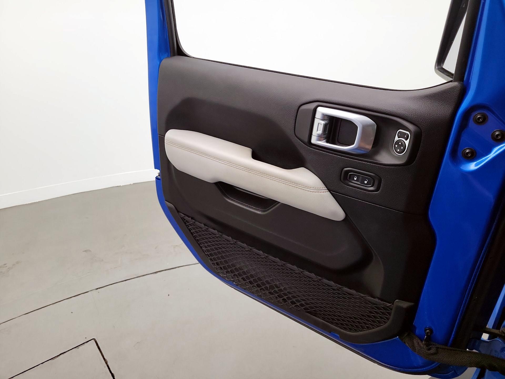 Thumbnail: 2023 Jeep Wrangler - 12