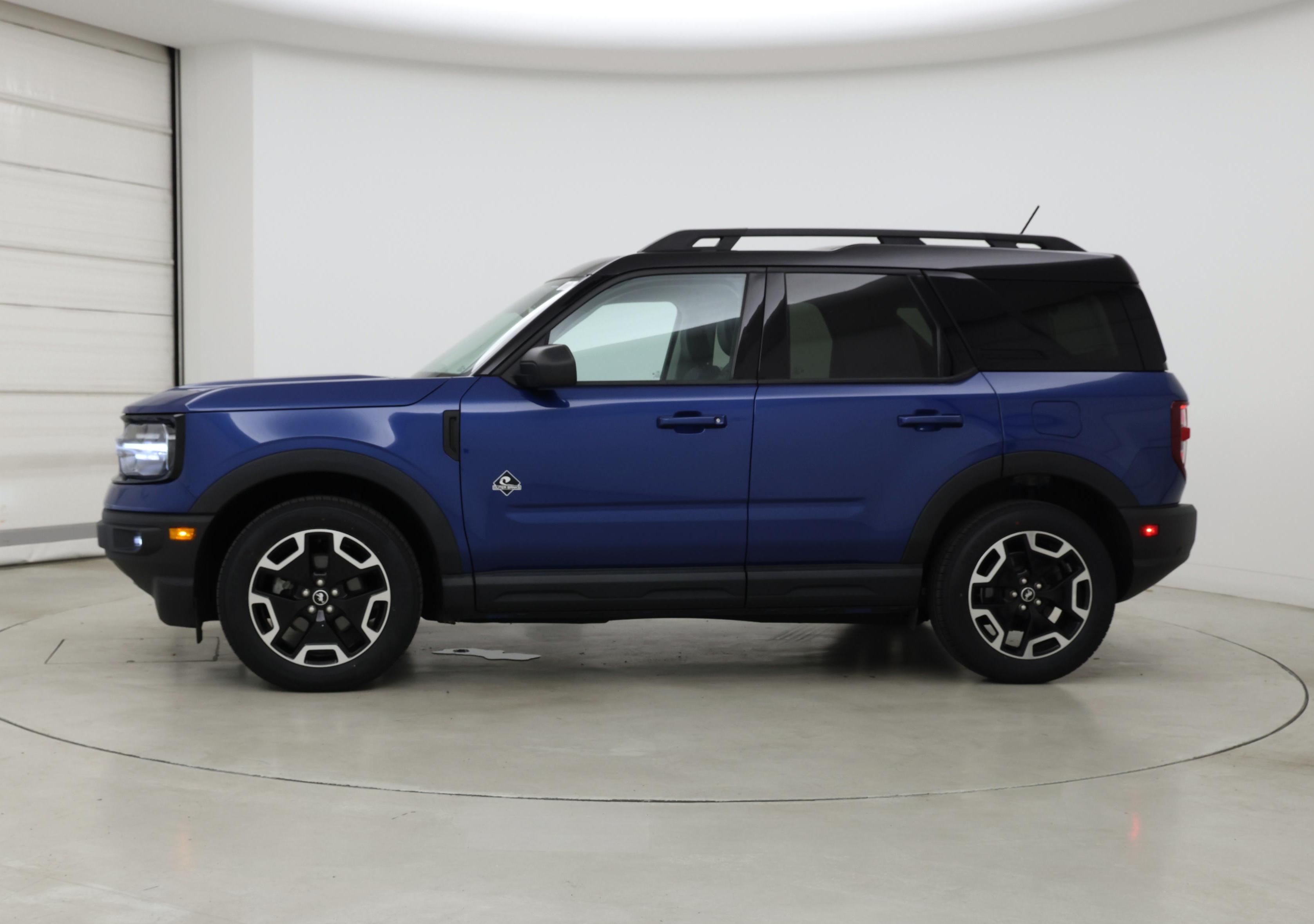 Thumbnail: 2023 Ford Bronco Sport - 3
