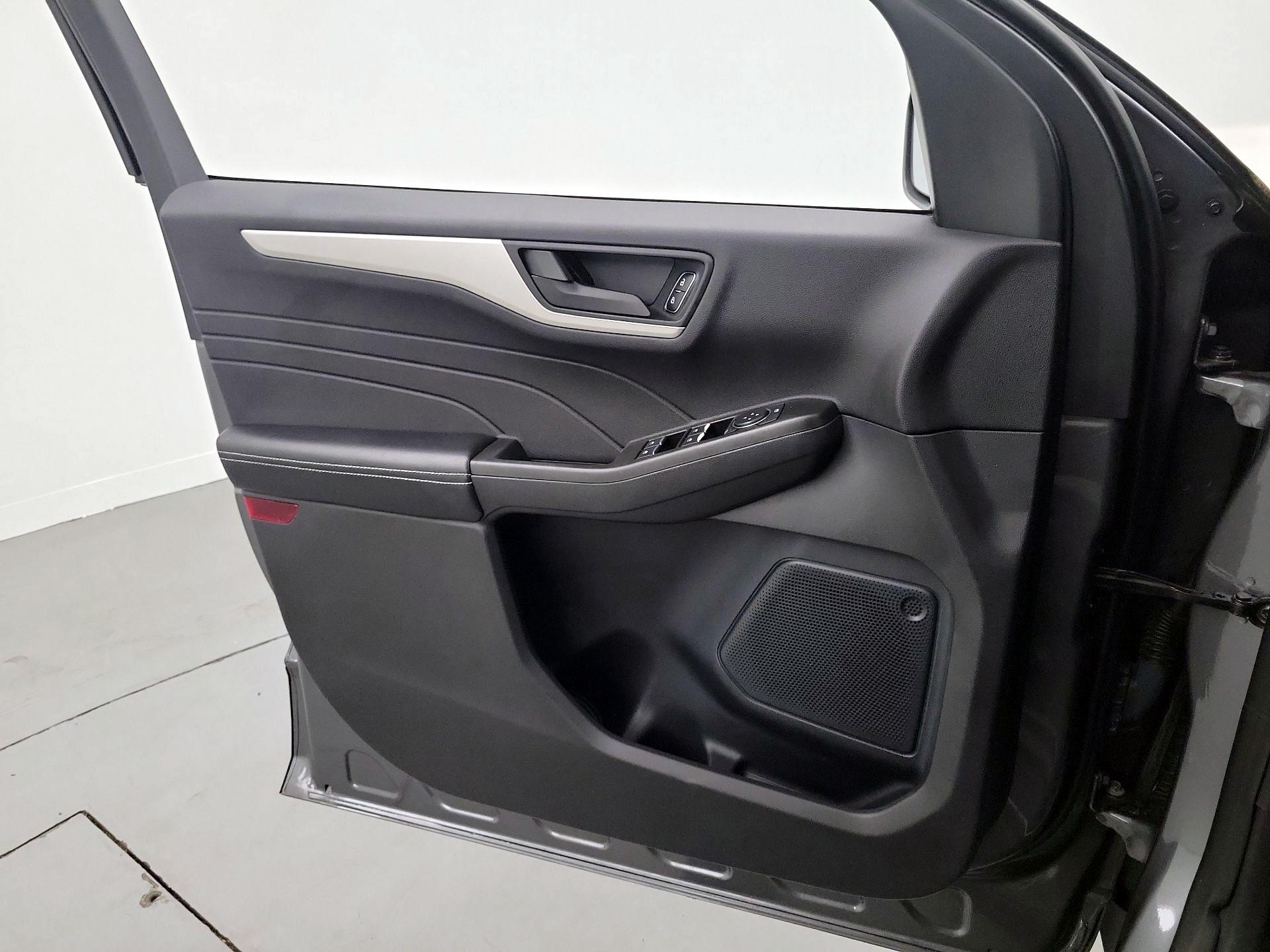 Thumbnail: 2021 Ford Escape - 12