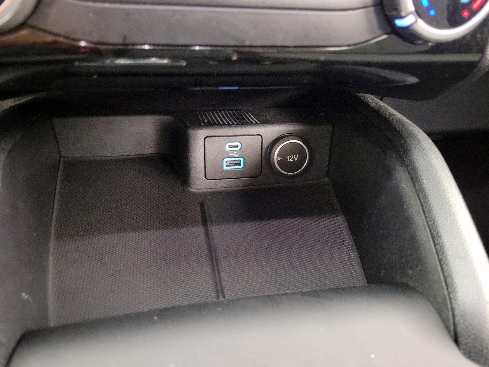 2021 Ford Escape S - Photo 19