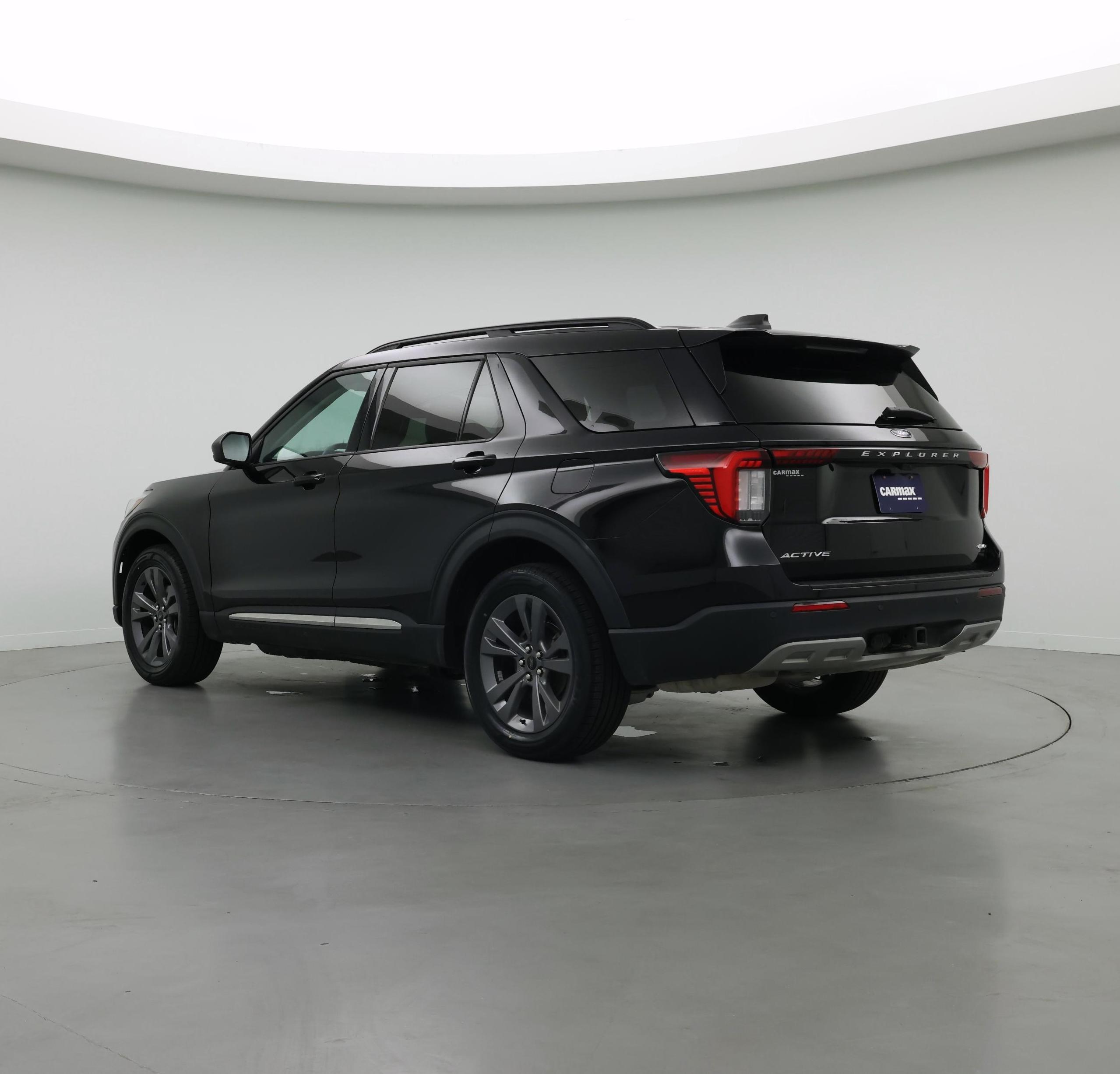 Thumbnail: 2025 Ford Explorer - 2
