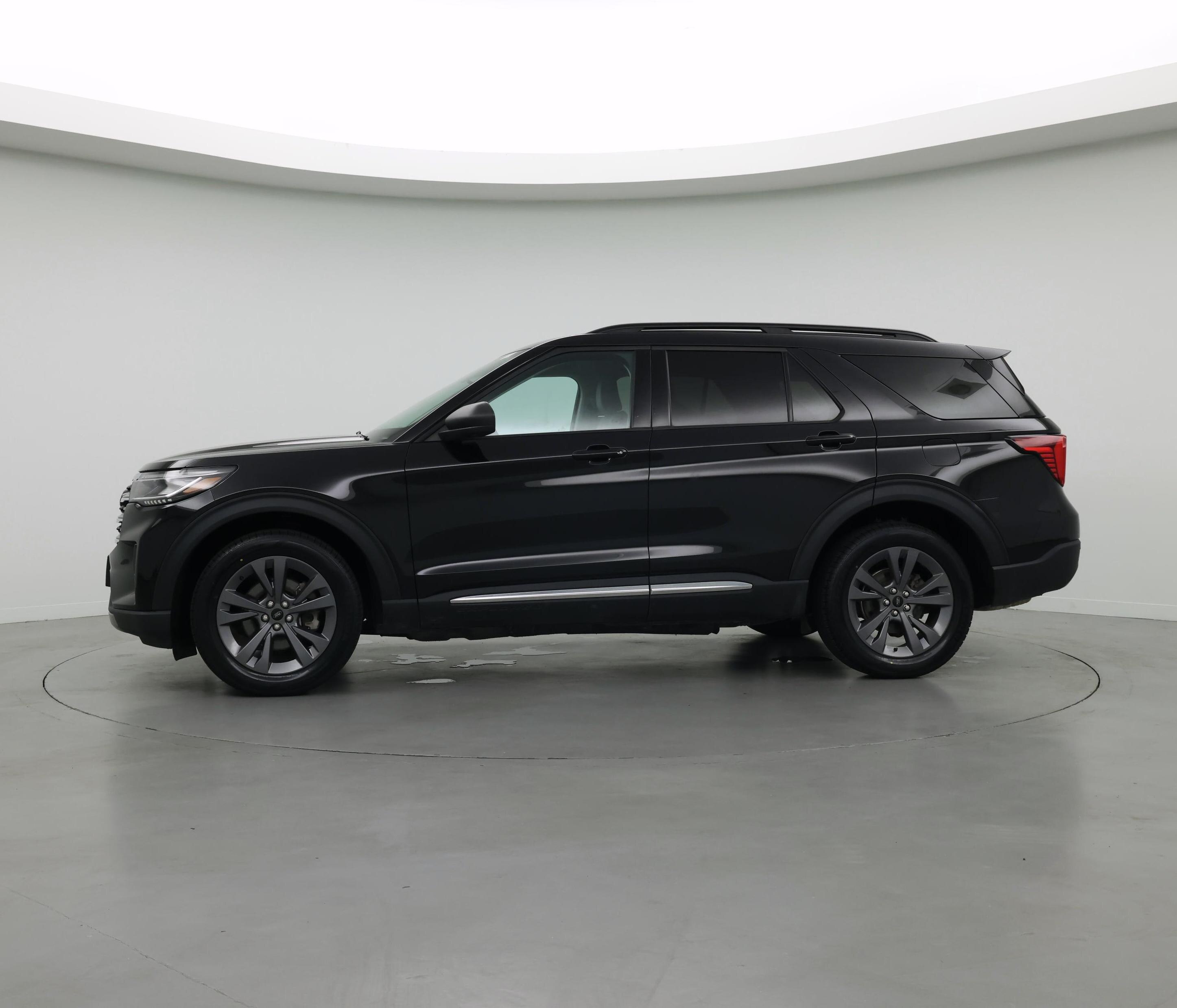 Thumbnail: 2025 Ford Explorer - 3