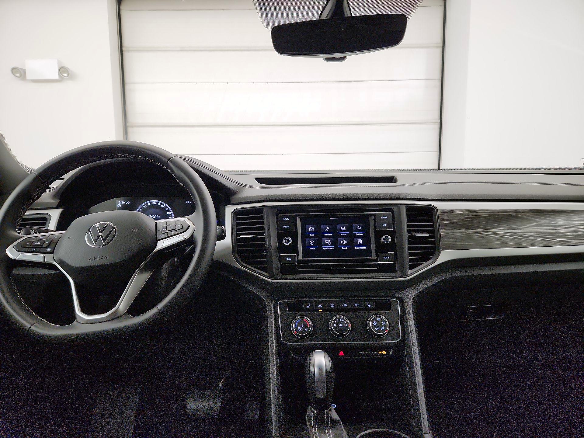 Thumbnail: 2023 Volkswagen Atlas - 9