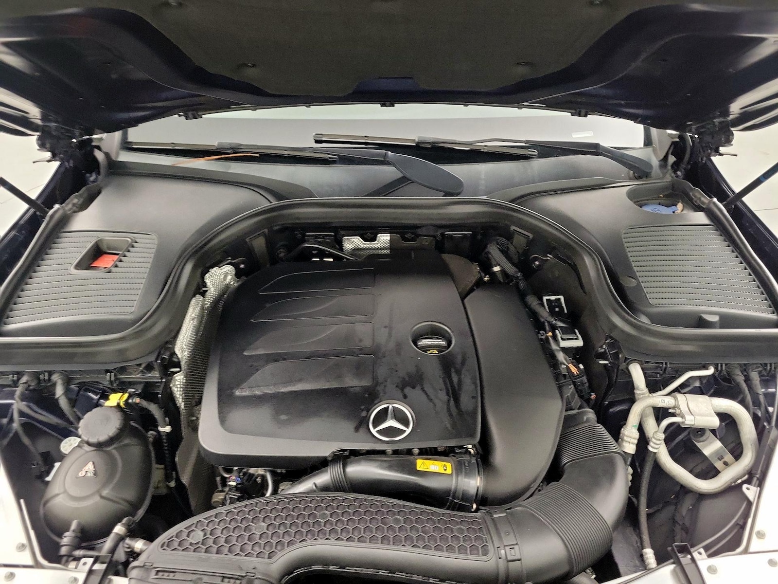 2022 Mercedes-Benz GLC GLC300 - Photo 22