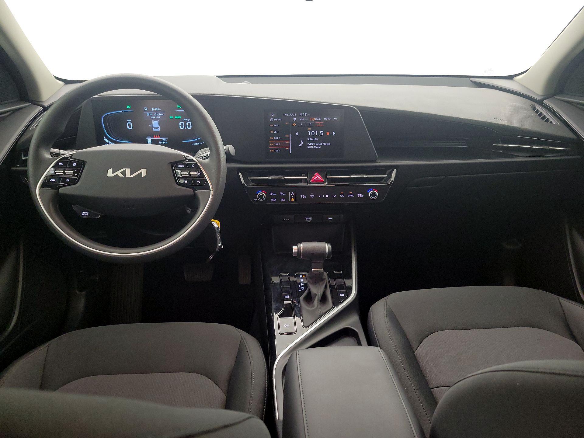 Thumbnail: 2025 Kia Niro - 9