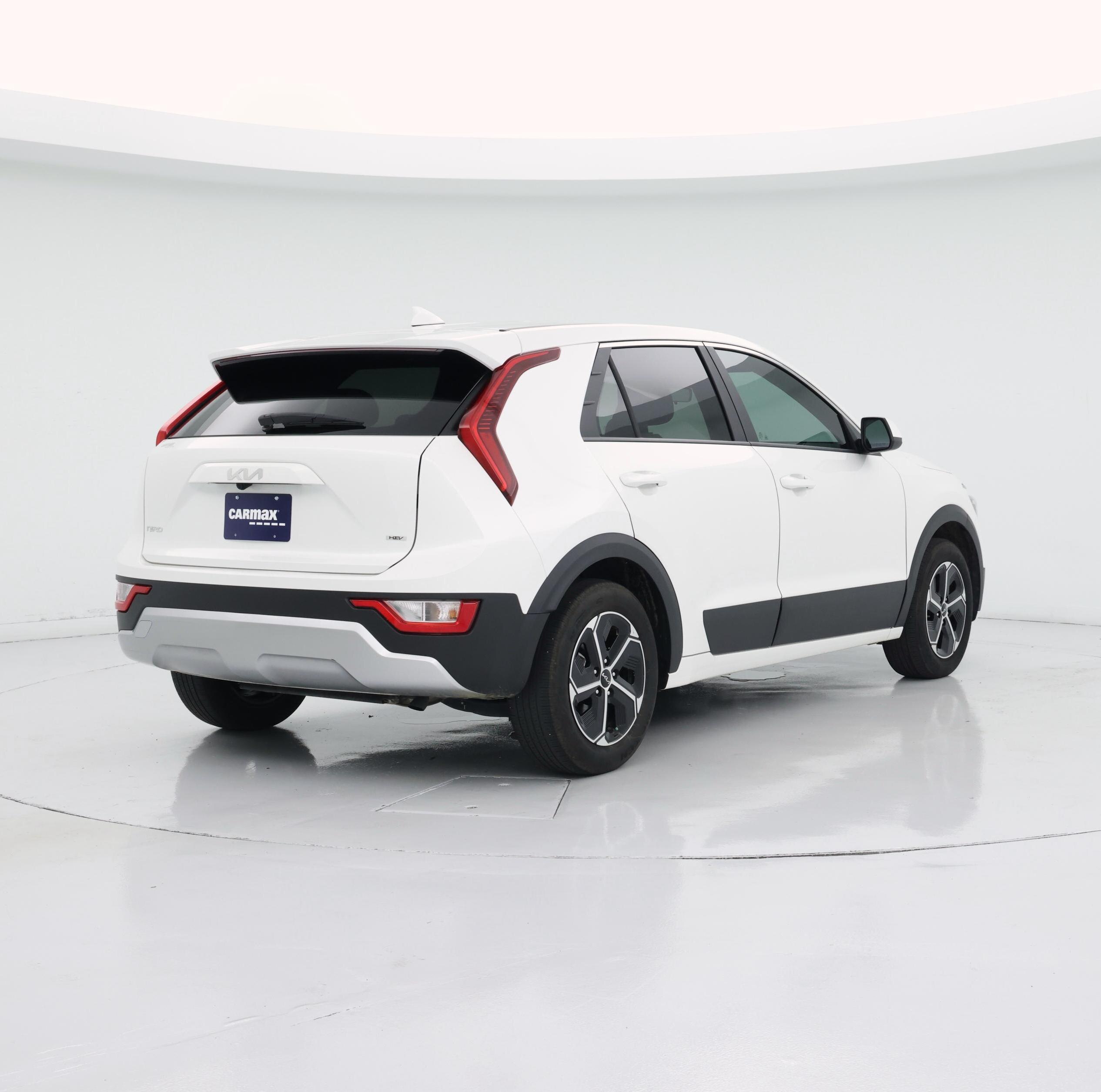 Thumbnail: 2025 Kia Niro - 8