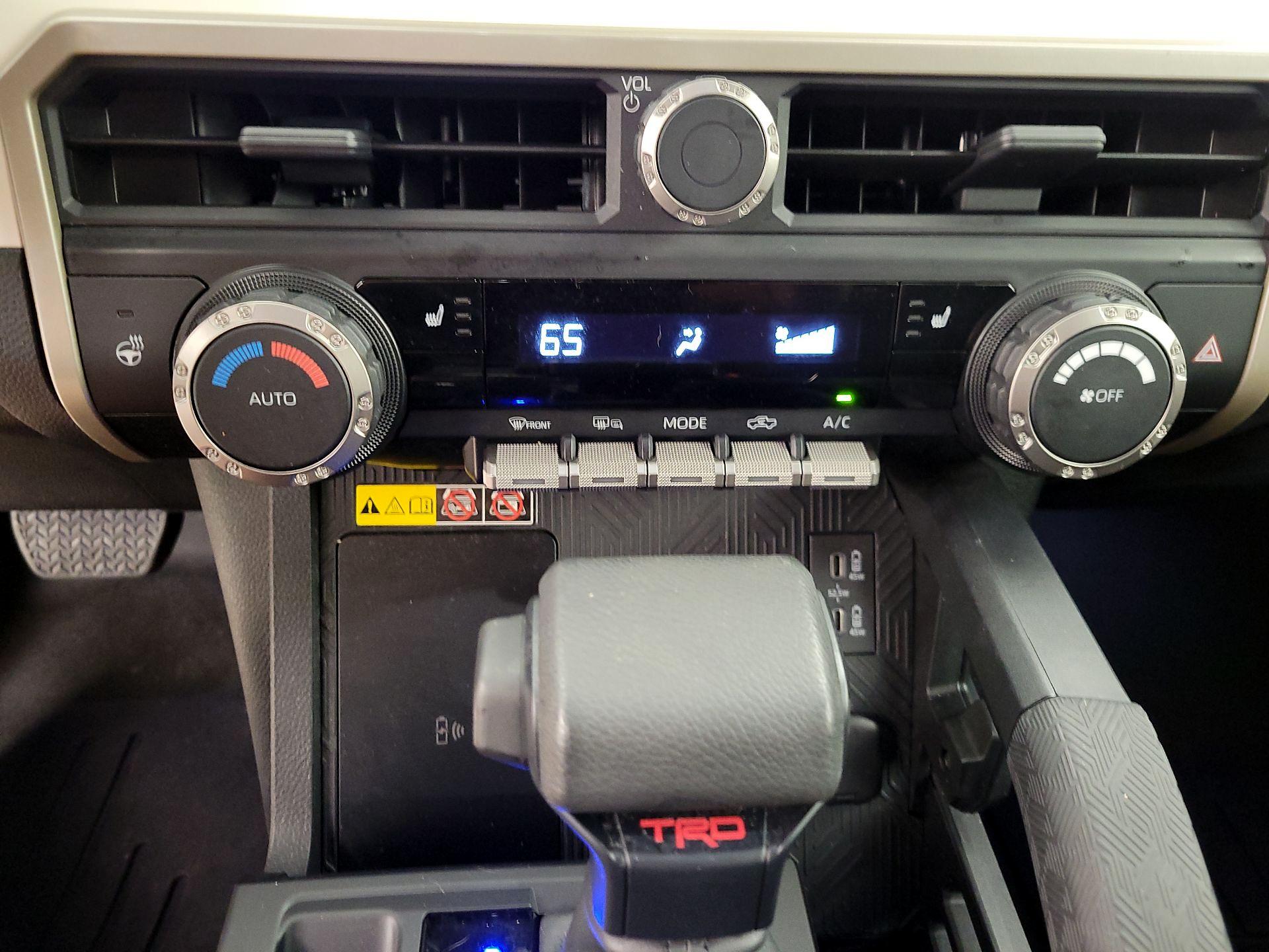 Thumbnail: 2024 Toyota Tacoma - 16