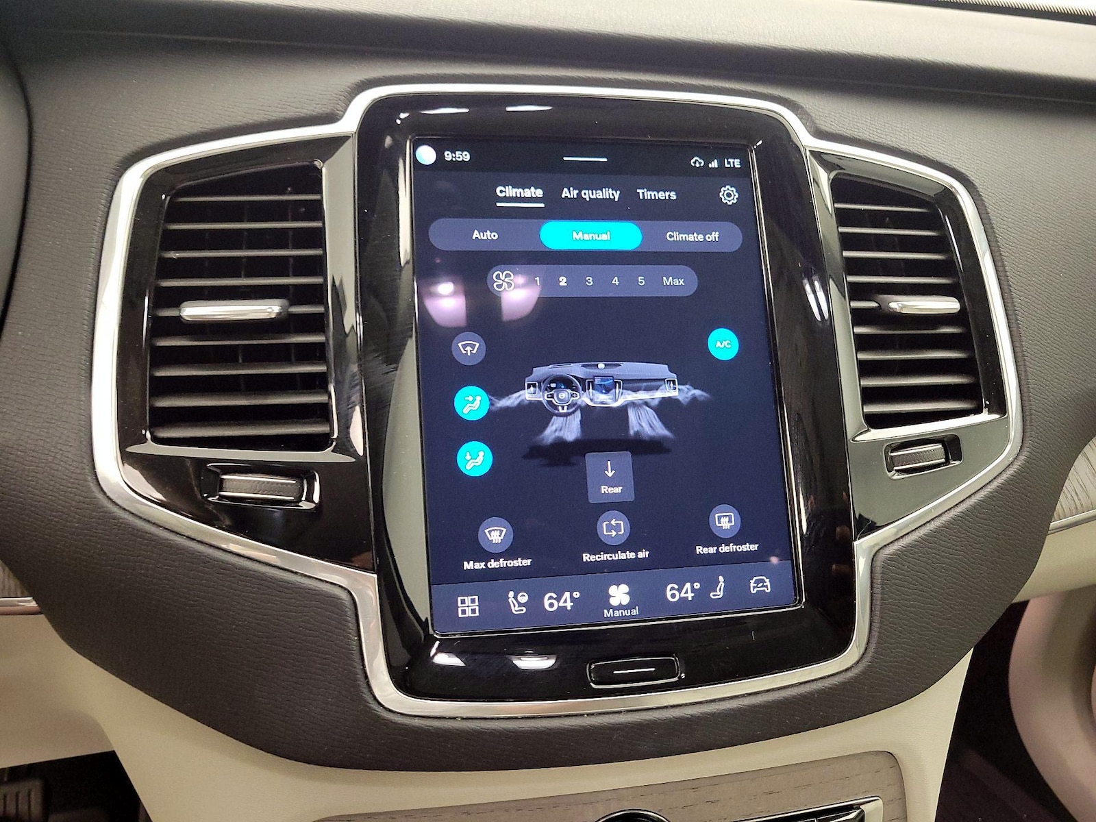 2025 Volvo XC90 Plus - Photo 15