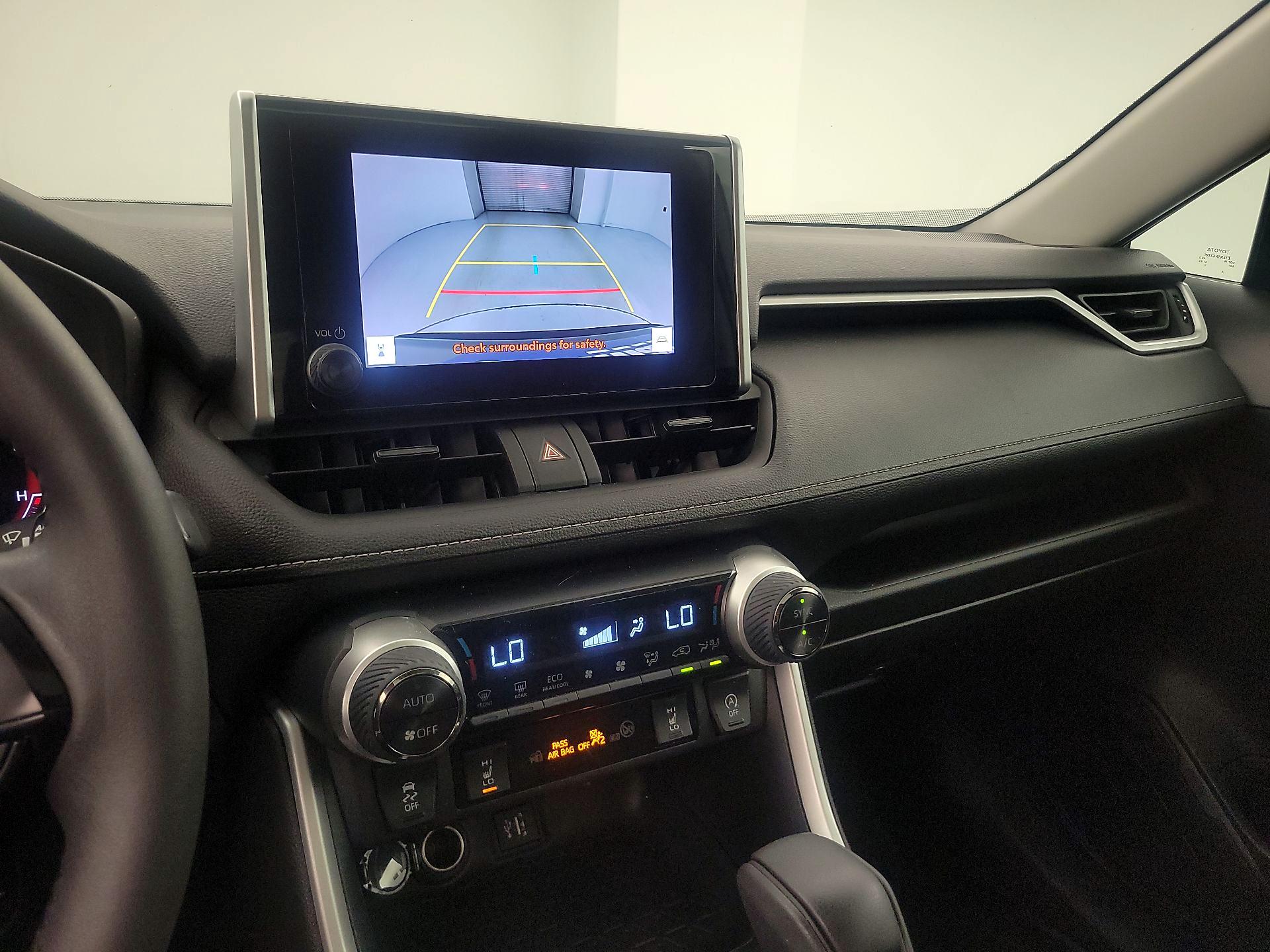 Thumbnail: 2023 Toyota RAV4 - 14