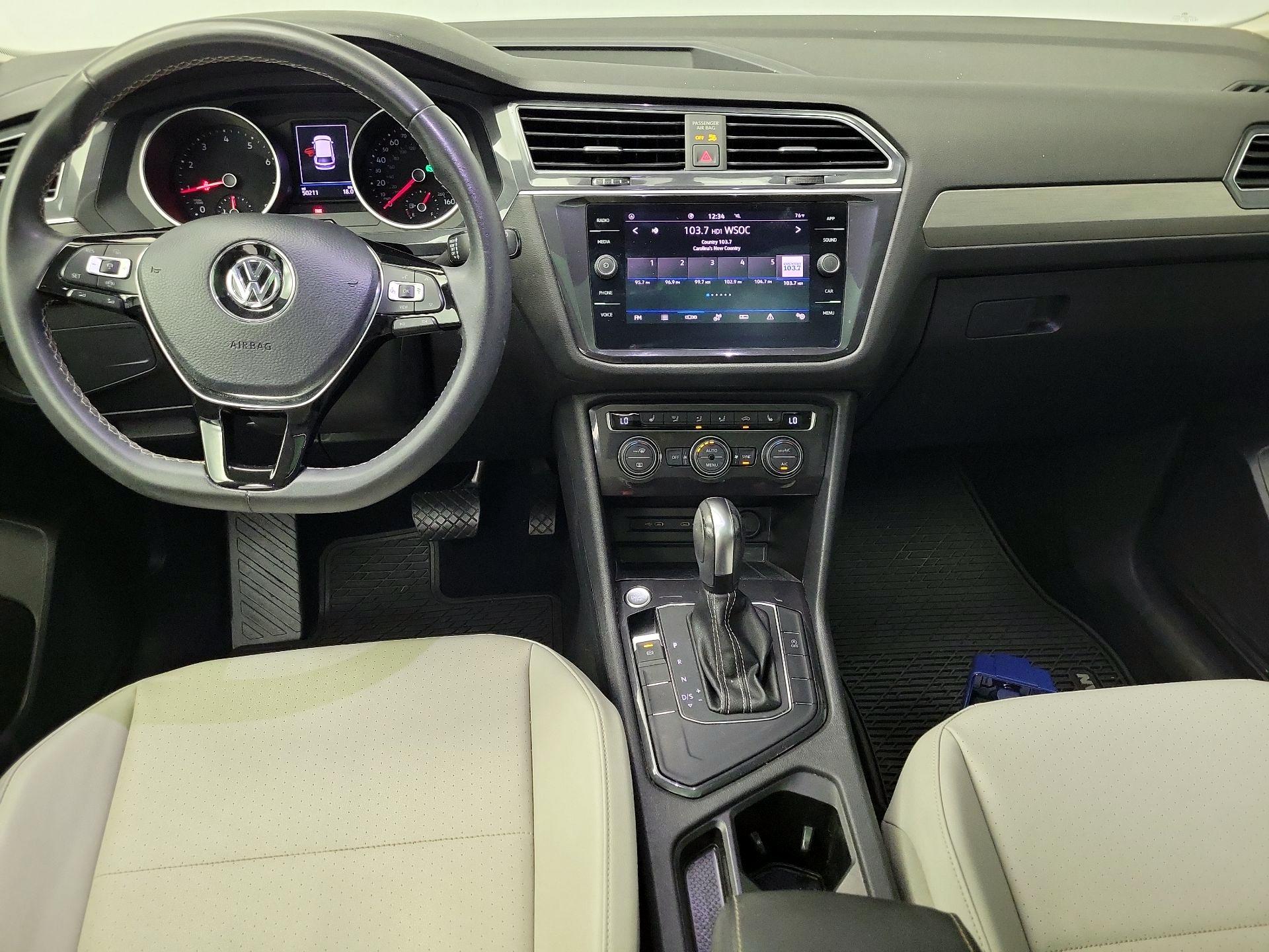 Thumbnail: 2021 Volkswagen Tiguan - 9