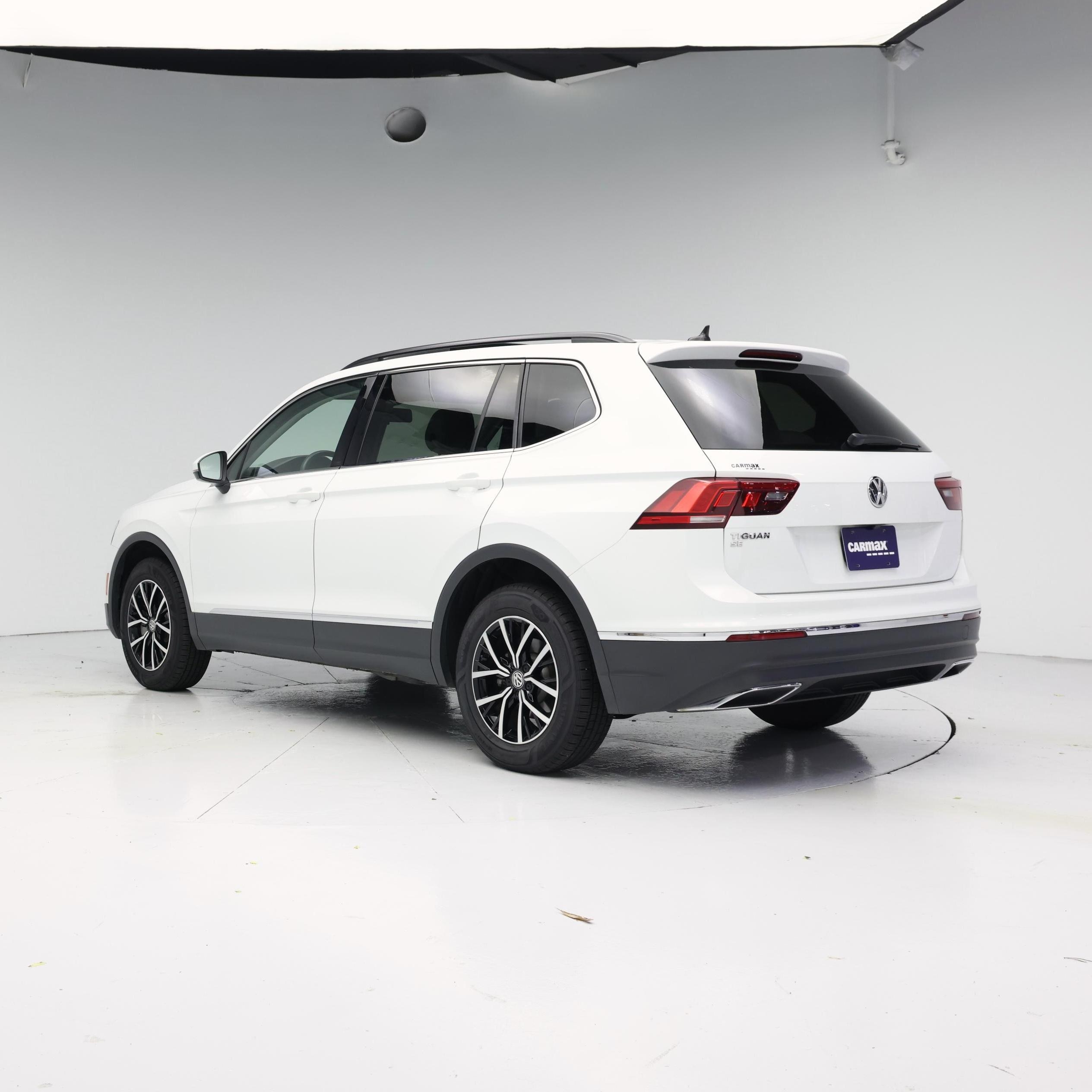 Thumbnail: 2021 Volkswagen Tiguan - 2