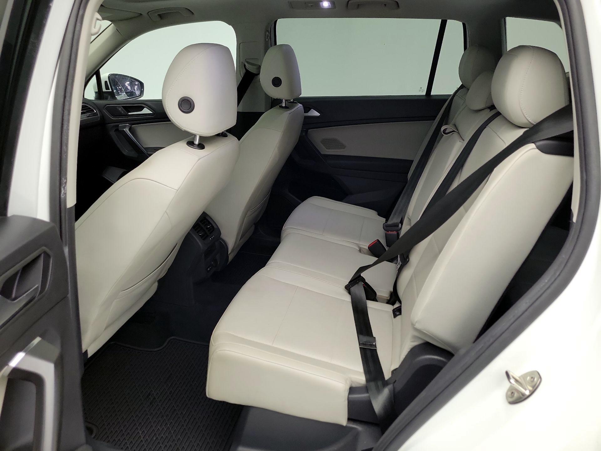 Thumbnail: 2021 Volkswagen Tiguan - 20