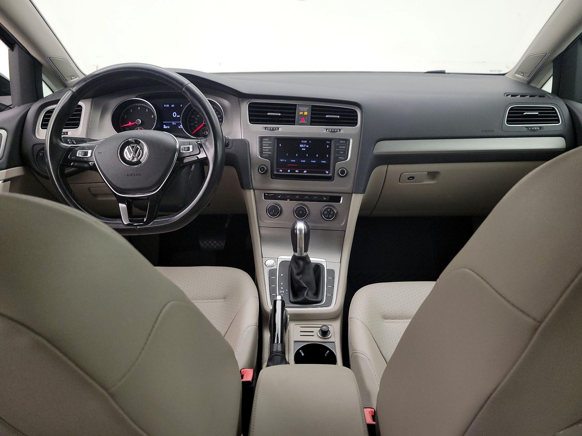 Thumbnail: 2016 Volkswagen Golf - 9