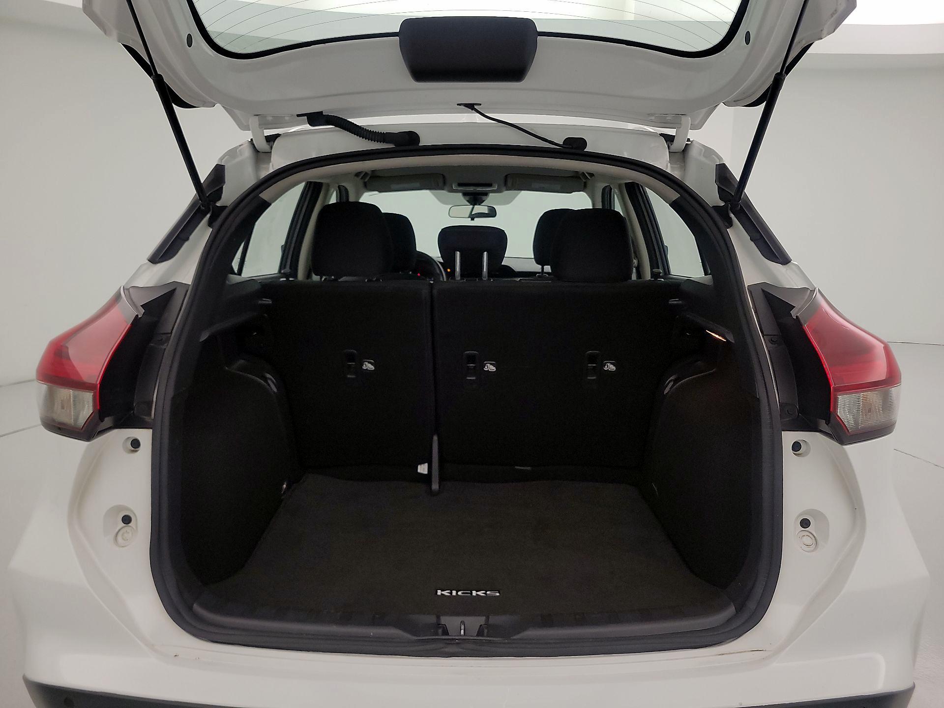 Thumbnail: 2021 Nissan Kicks - 20