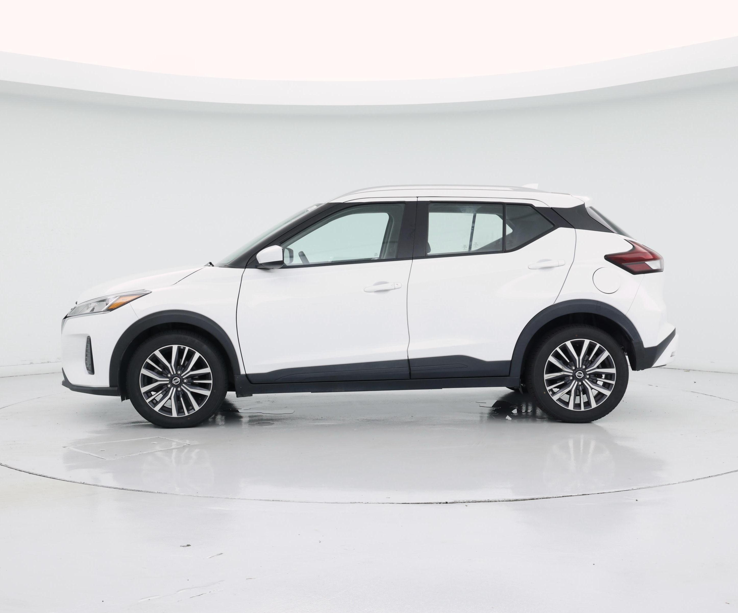 Thumbnail: 2021 Nissan Kicks - 3