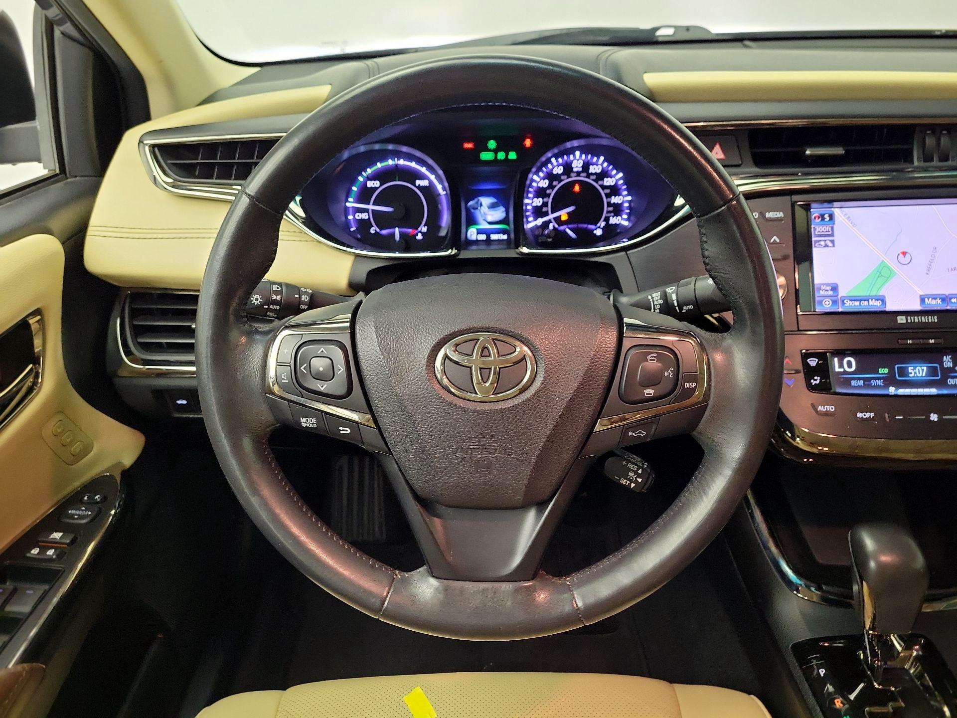 Thumbnail: 2014 Toyota Avalon - 10