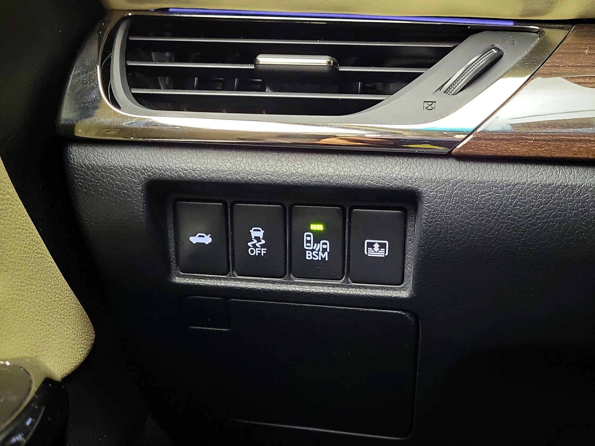 Thumbnail: 2014 Toyota Avalon - 13
