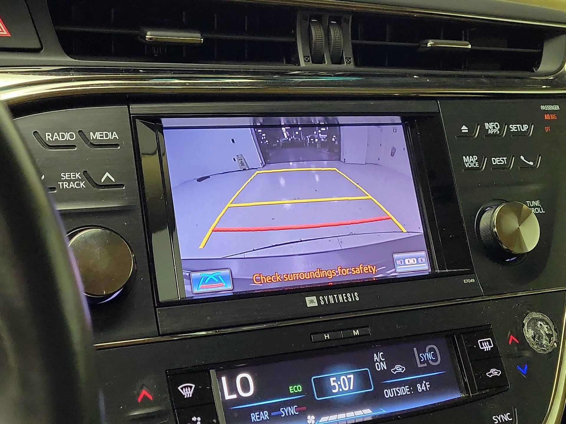 Thumbnail: 2014 Toyota Avalon - 15