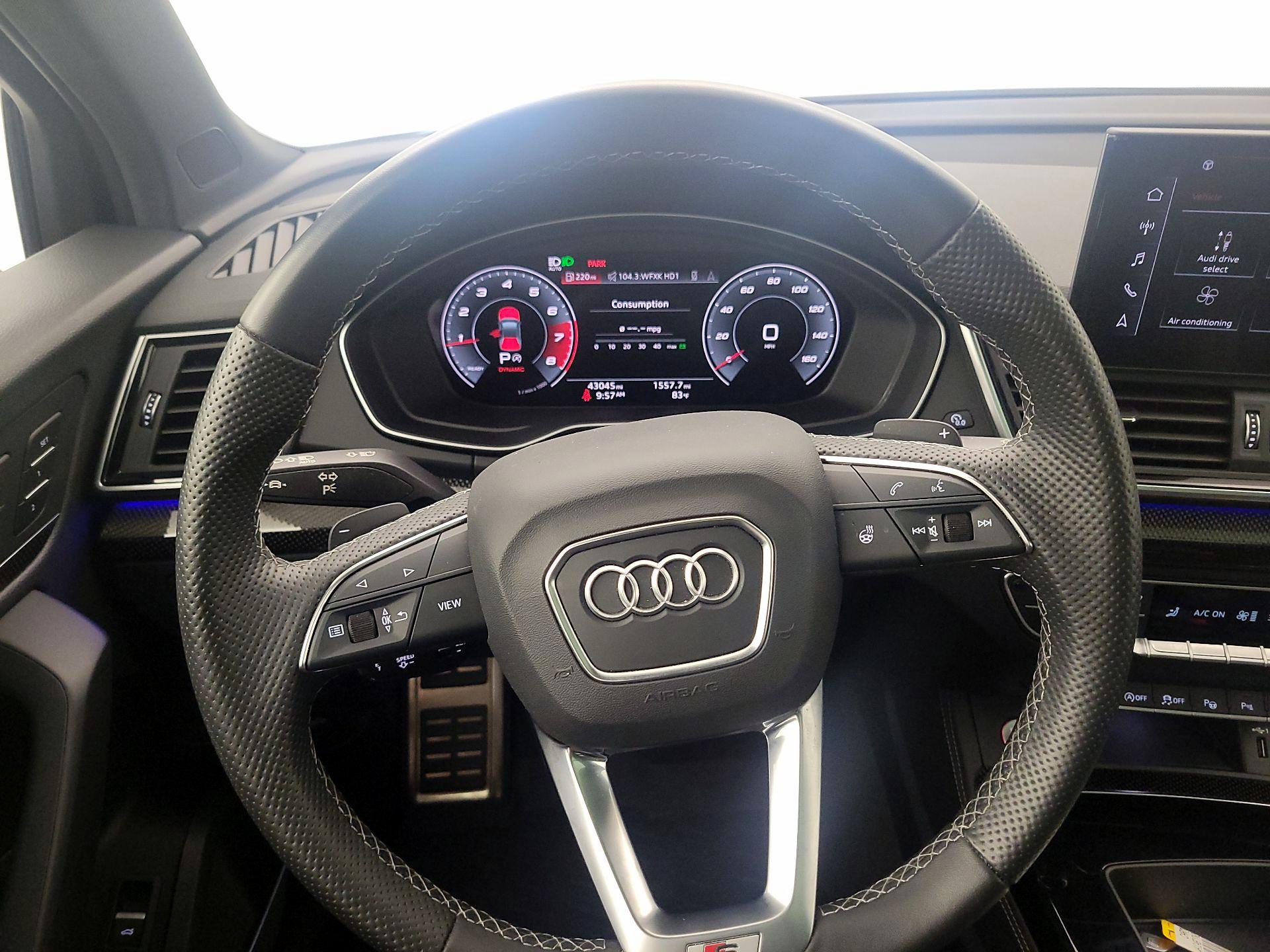 Thumbnail: 2022 Audi SQ5 - 10